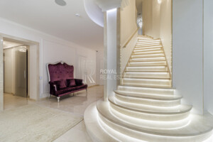 двухэтажный дом с верандой, 1000 кв. м, кирпич. Сдается помесячно в Гостомеле фото 2