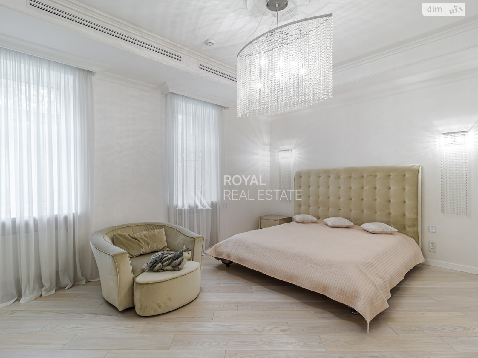 двухэтажный дом с верандой, 1000 кв. м, кирпич. Сдается помесячно в Гостомеле фото 1