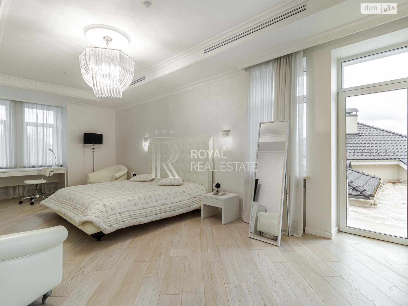 двухэтажный дом с верандой, 1000 кв. м, кирпич. Сдается помесячно в Гостомеле фото 1