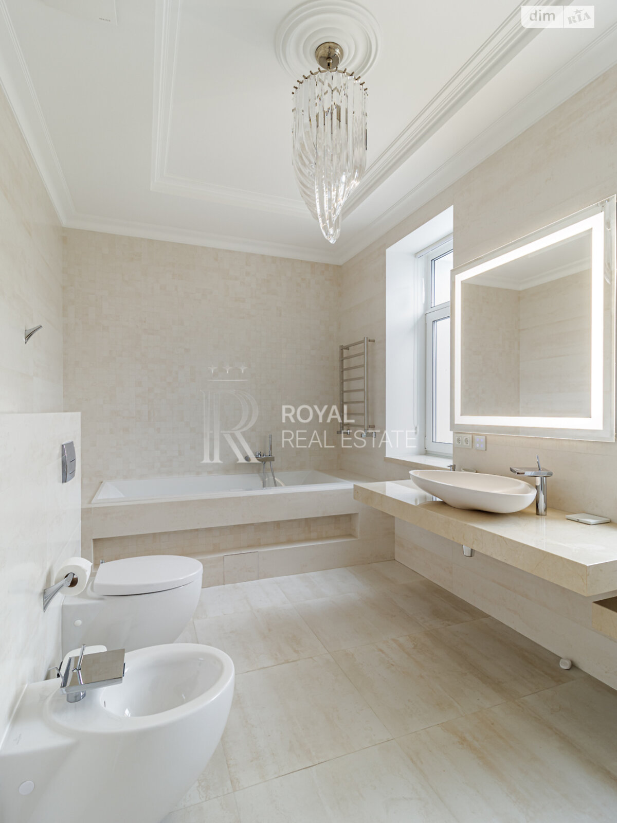 двухэтажный дом с верандой, 1000 кв. м, кирпич. Сдается помесячно в Гостомеле фото 1