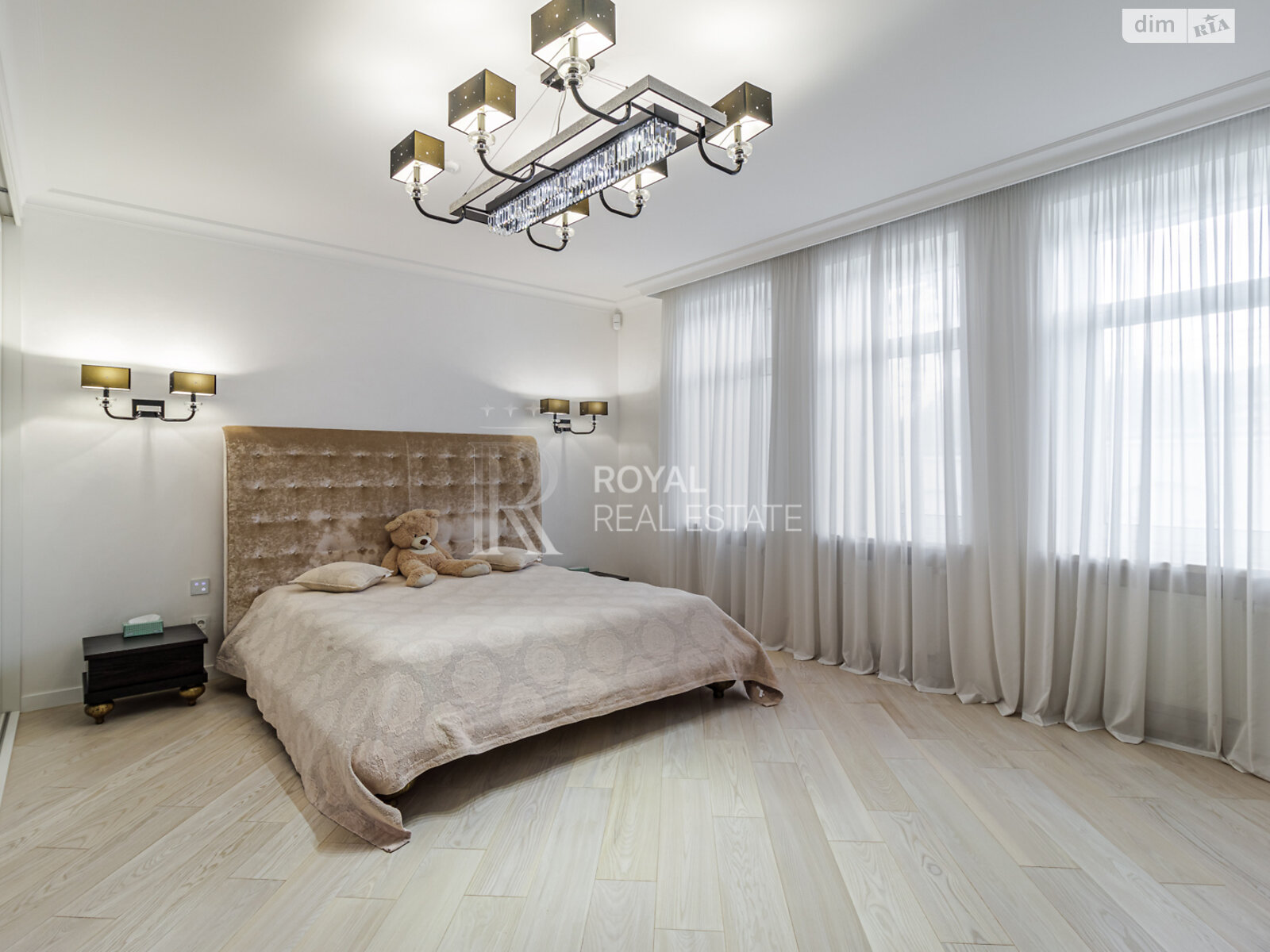 двухэтажный дом с верандой, 1000 кв. м, кирпич. Сдается помесячно в Гостомеле фото 1