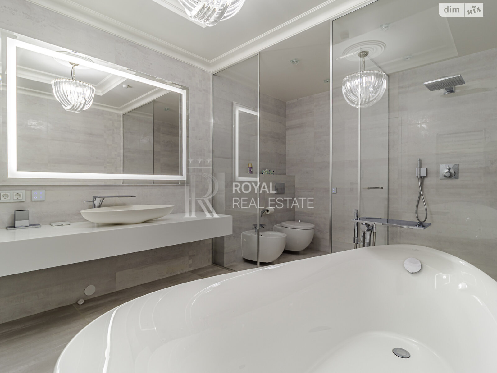 двухэтажный дом с верандой, 1000 кв. м, кирпич. Сдается помесячно в Гостомеле фото 1