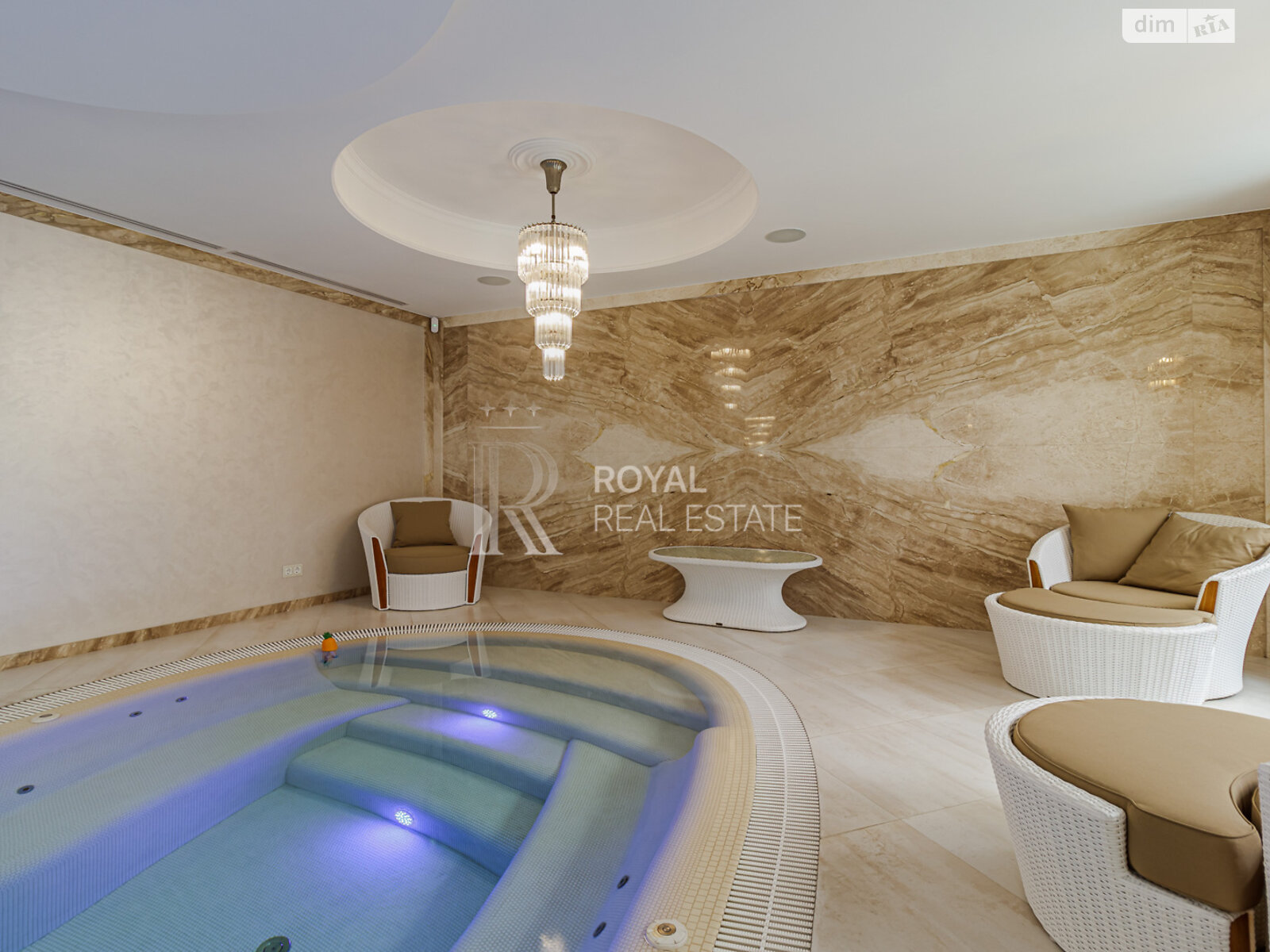 двухэтажный дом с верандой, 1000 кв. м, кирпич. Сдается помесячно в Гостомеле фото 1