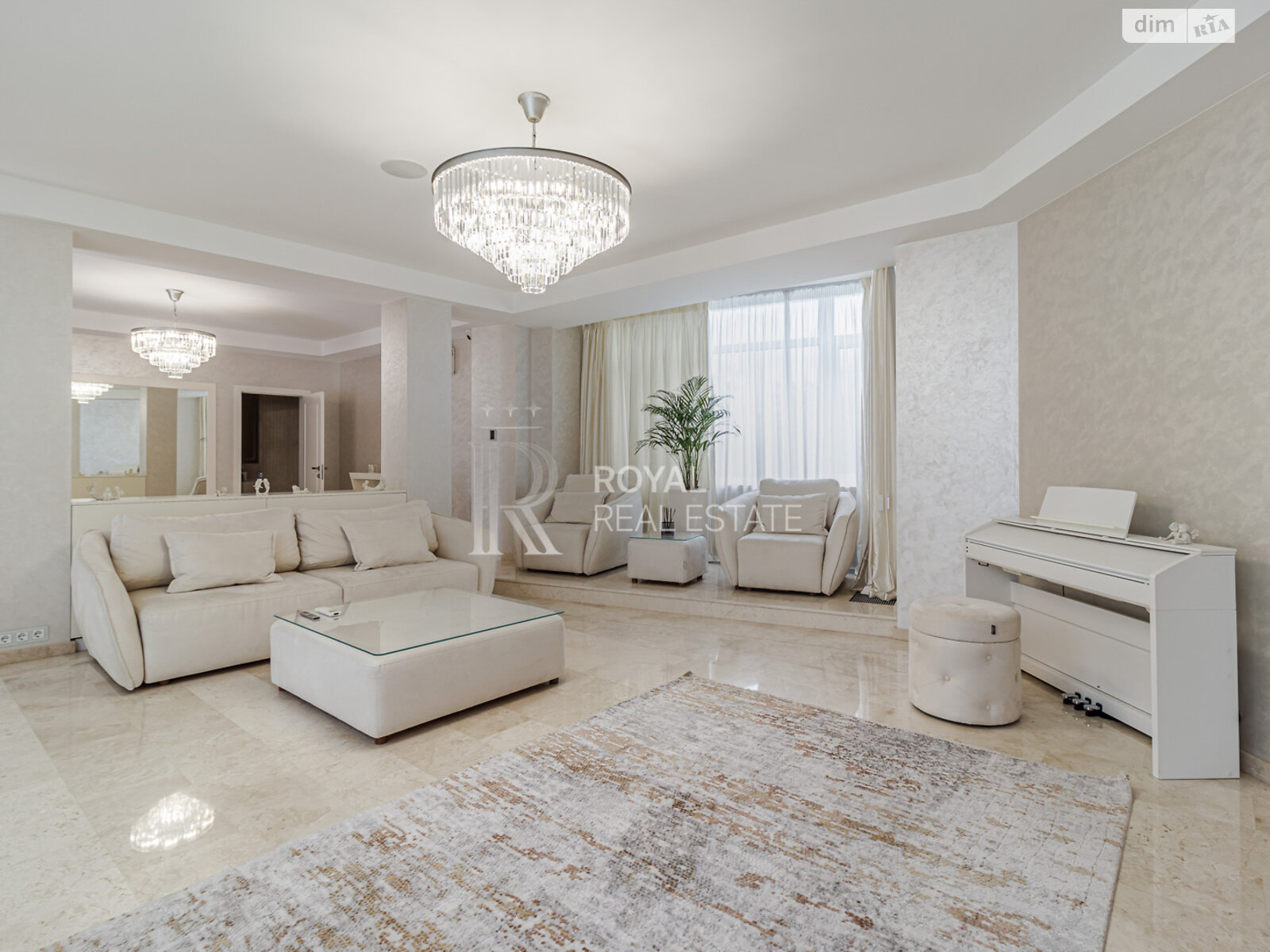 двухэтажный дом с верандой, 1000 кв. м, кирпич. Сдается помесячно в Гостомеле фото 1