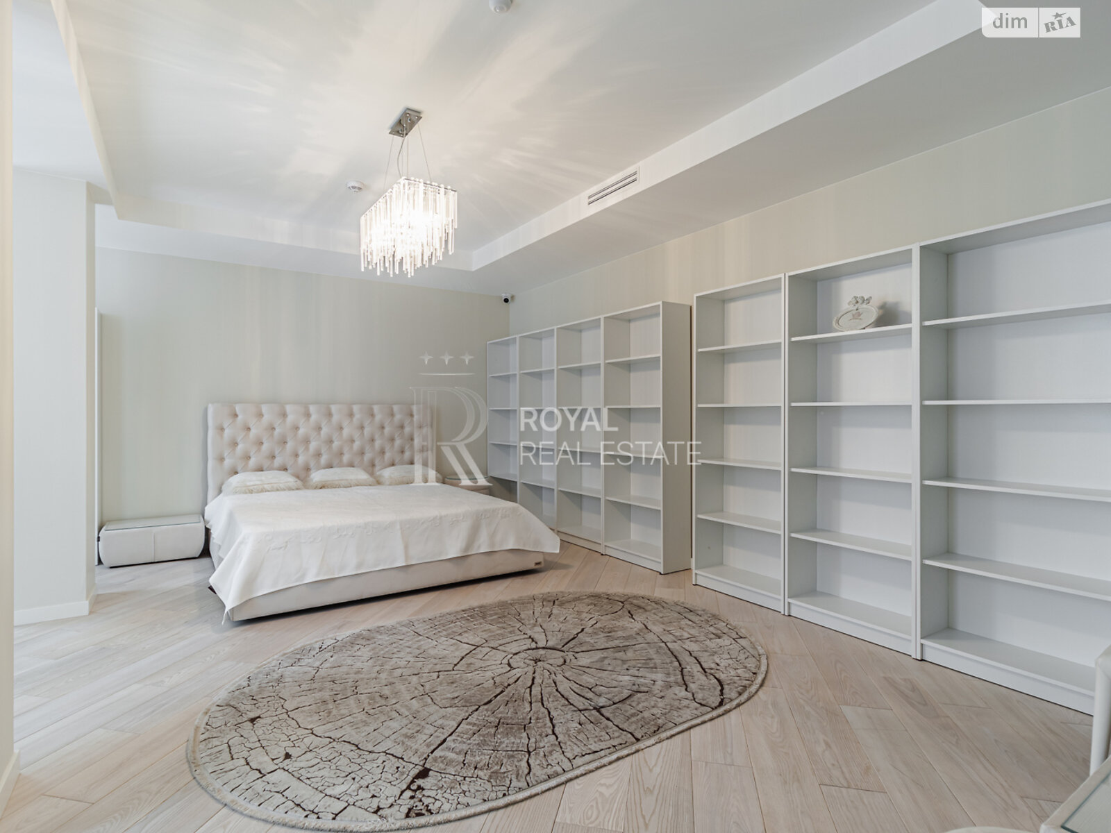 двухэтажный дом с верандой, 1000 кв. м, кирпич. Сдается помесячно в Гостомеле фото 1