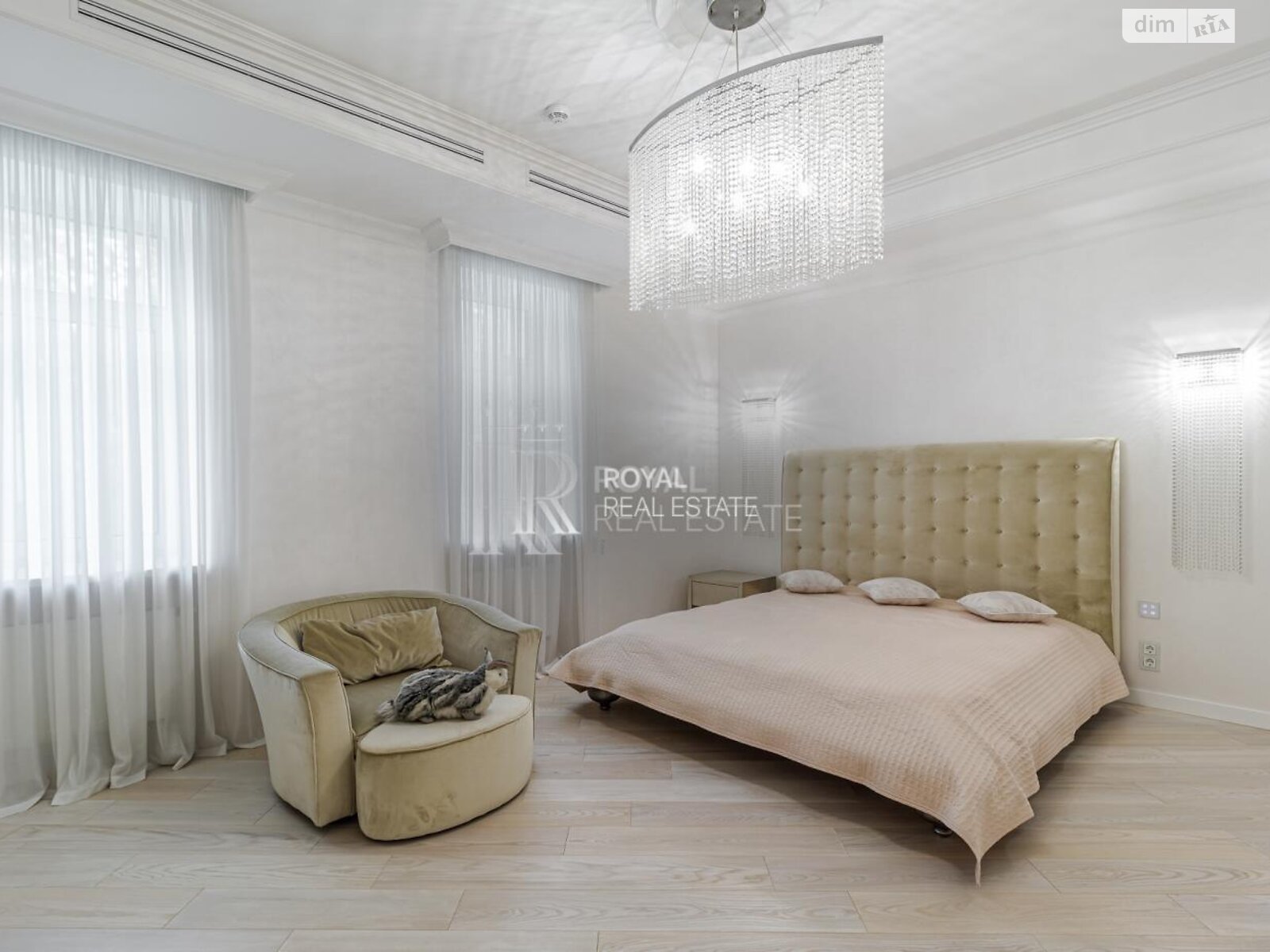 двухэтажный дом с верандой, 1000 кв. м, кирпич. Сдается помесячно в Гостомеле фото 1