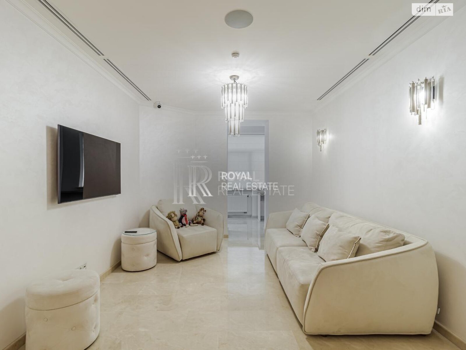 двухэтажный дом с верандой, 1000 кв. м, кирпич. Сдается помесячно в Гостомеле фото 1