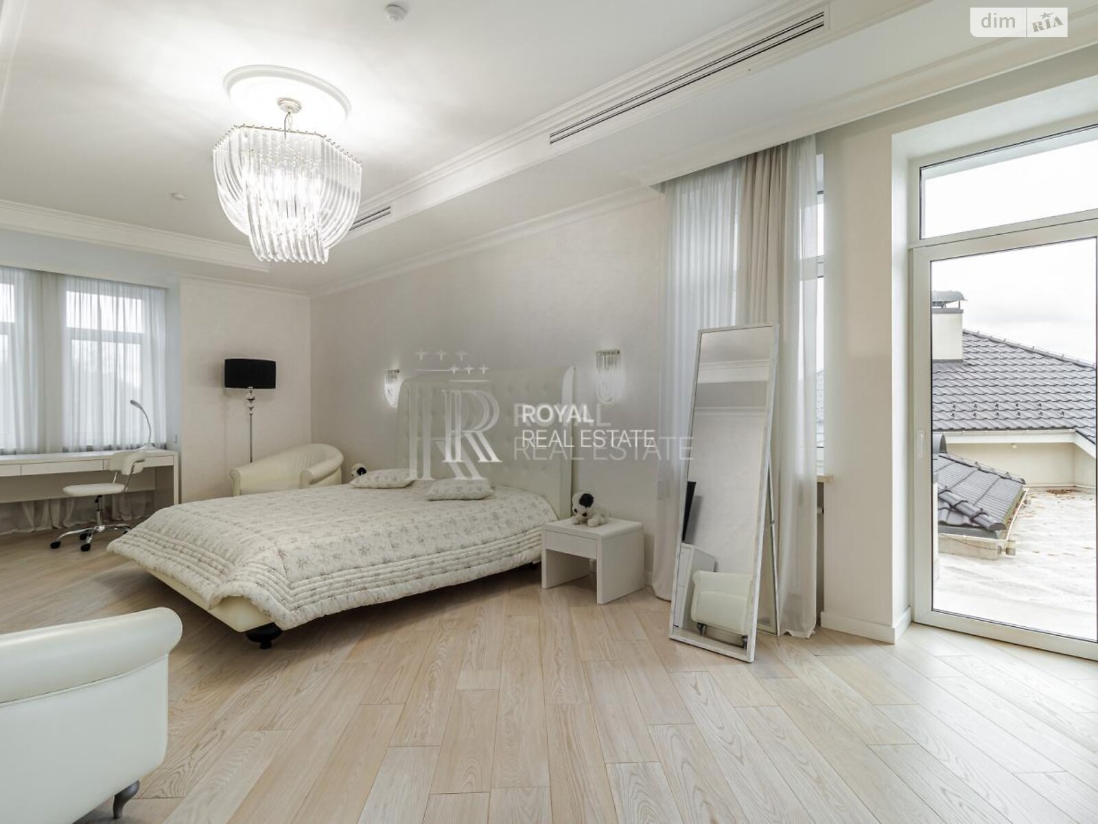 двухэтажный дом с верандой, 1000 кв. м, кирпич. Сдается помесячно в Гостомеле фото 1