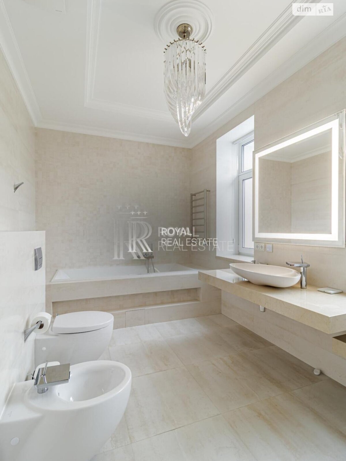 двухэтажный дом с верандой, 1000 кв. м, кирпич. Сдается помесячно в Гостомеле фото 1