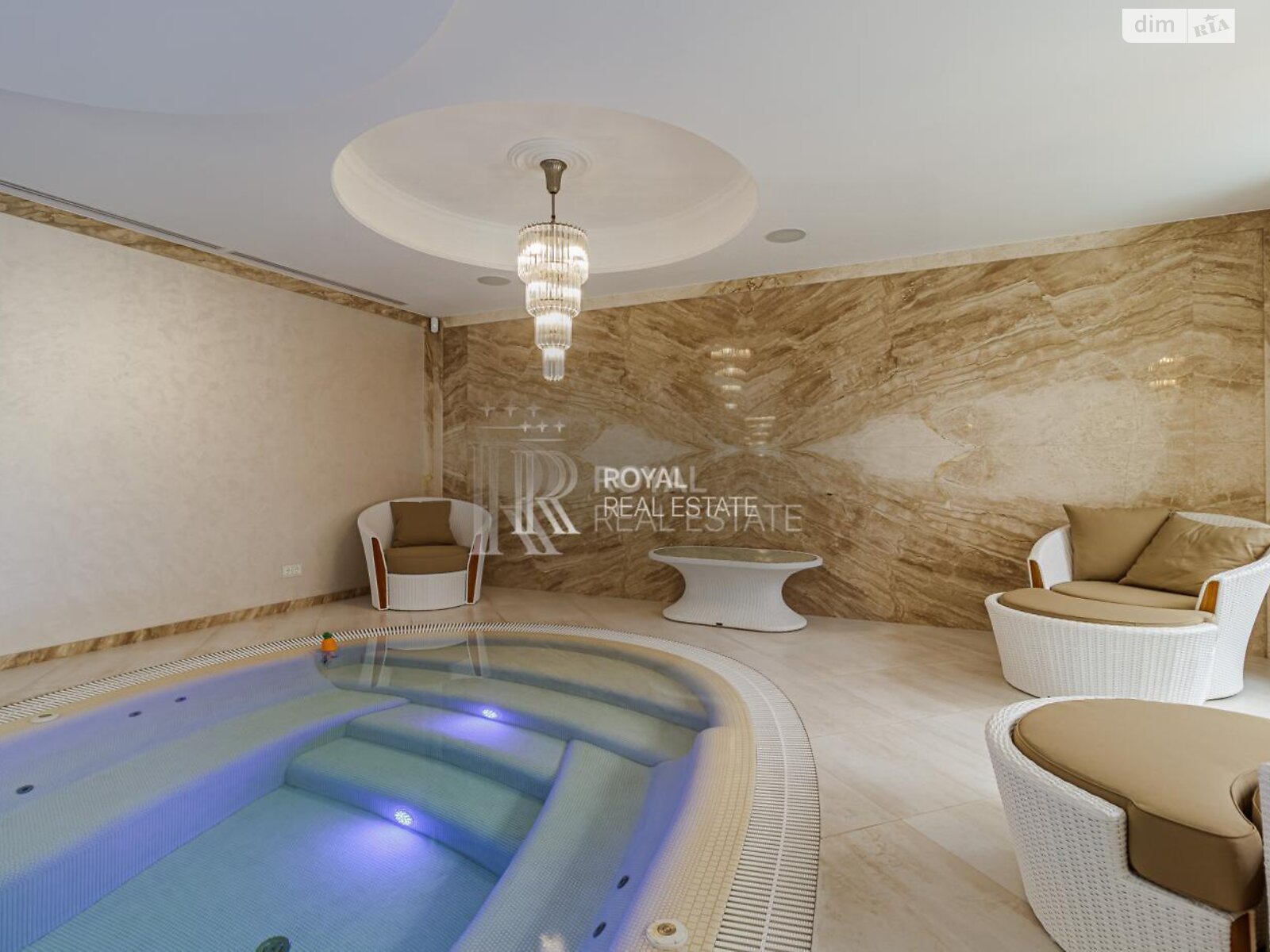 двухэтажный дом с верандой, 1000 кв. м, кирпич. Сдается помесячно в Гостомеле фото 1