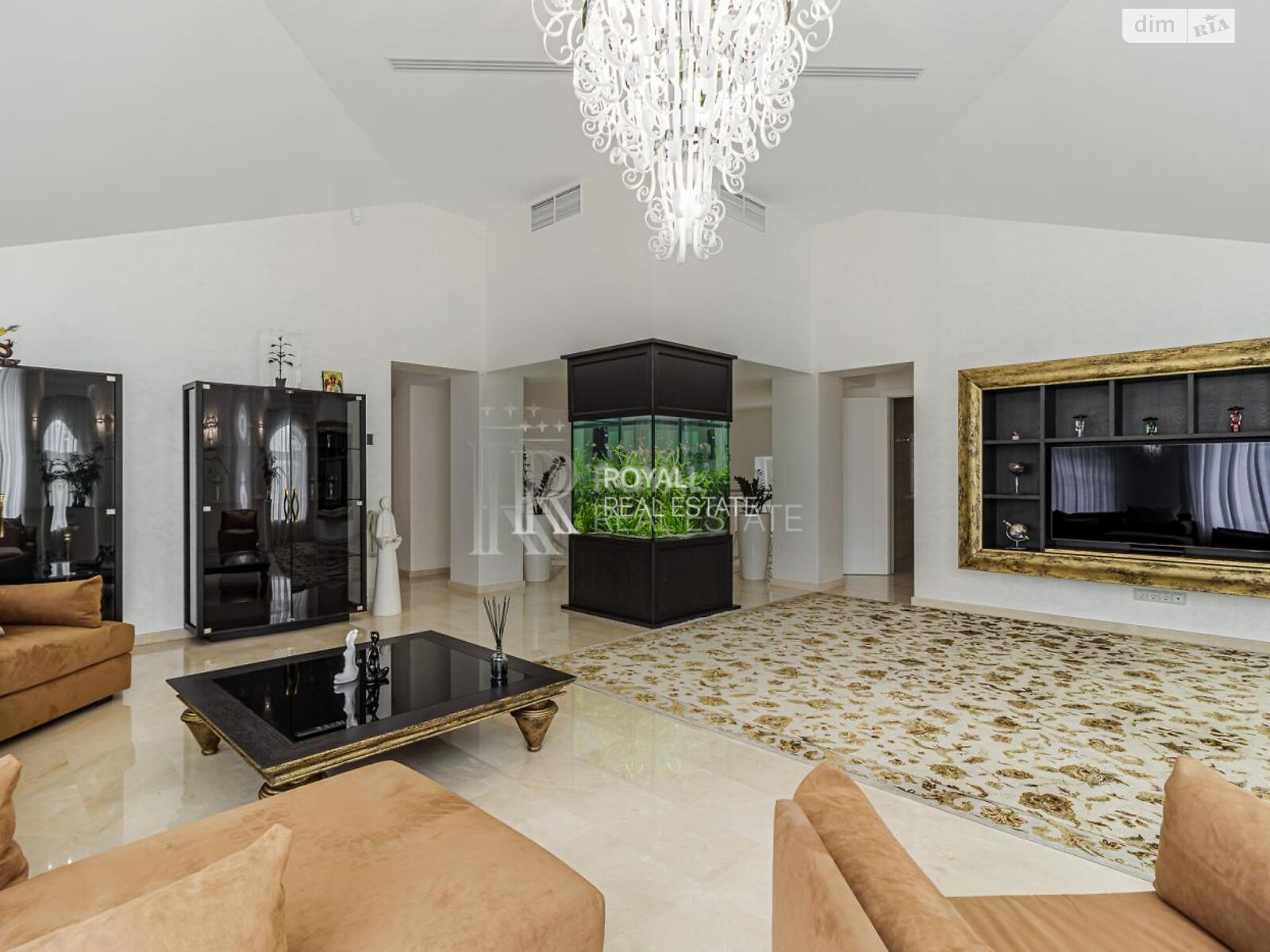 двухэтажный дом с верандой, 1000 кв. м, кирпич. Сдается помесячно в Гостомеле фото 1