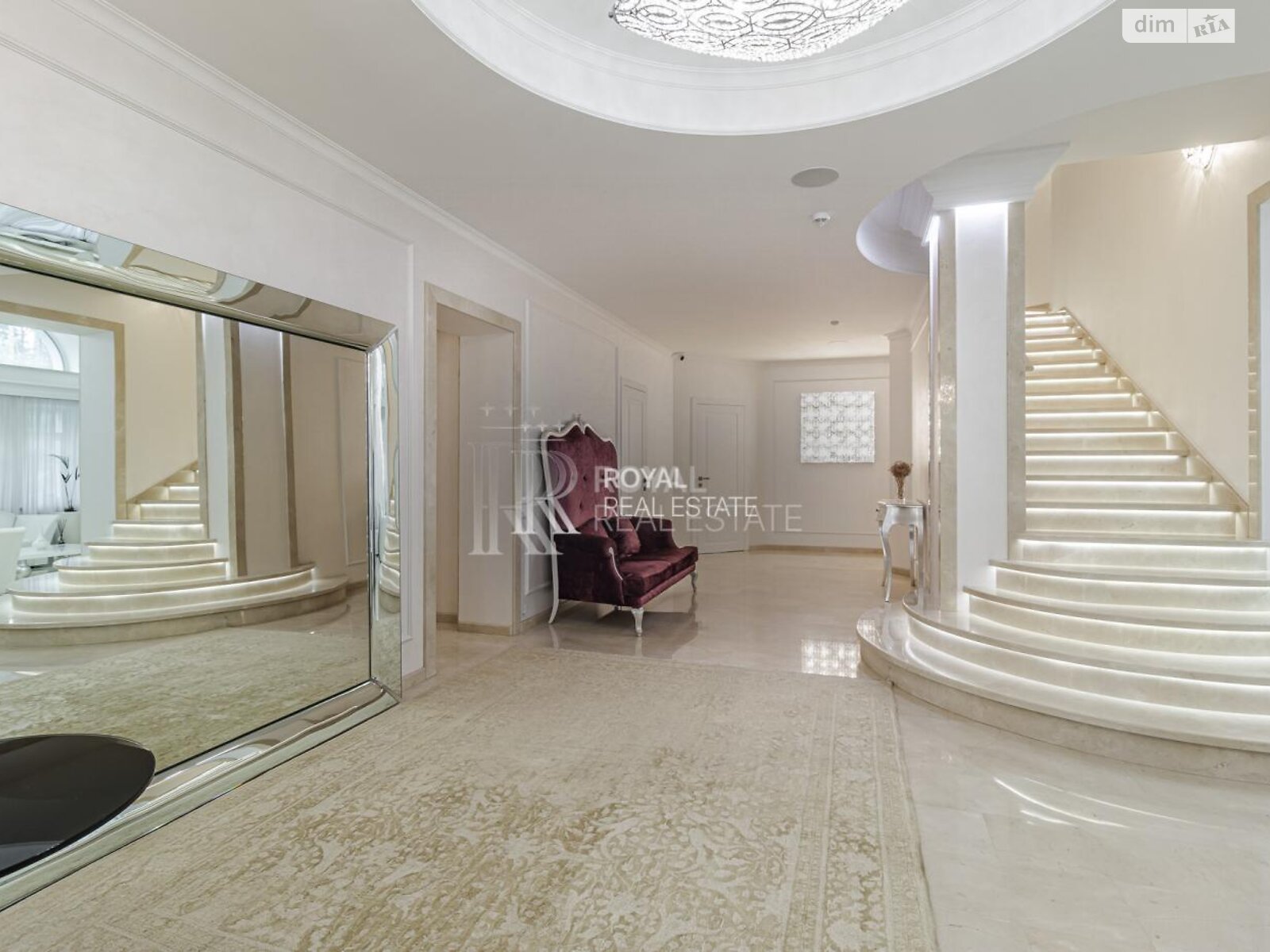 двухэтажный дом с верандой, 1000 кв. м, кирпич. Сдается помесячно в Гостомеле фото 1