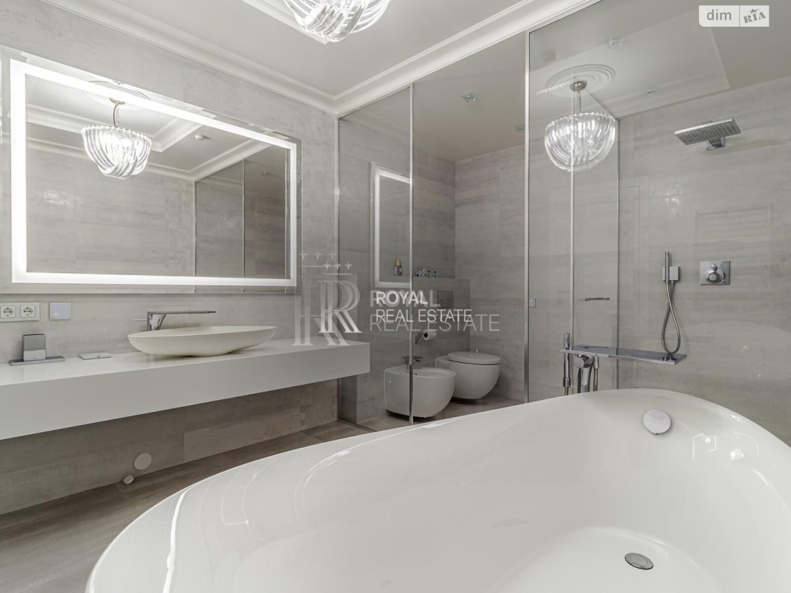 двухэтажный дом с верандой, 1000 кв. м, кирпич. Сдается помесячно в Гостомеле фото 1