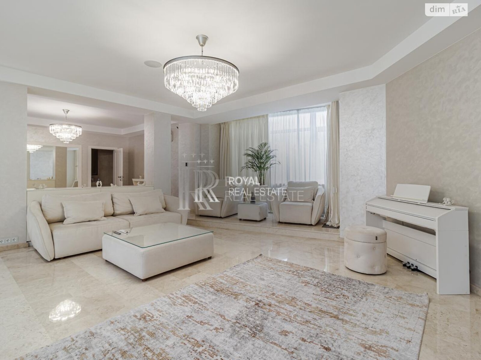 двухэтажный дом с верандой, 1000 кв. м, кирпич. Сдается помесячно в Гостомеле фото 1