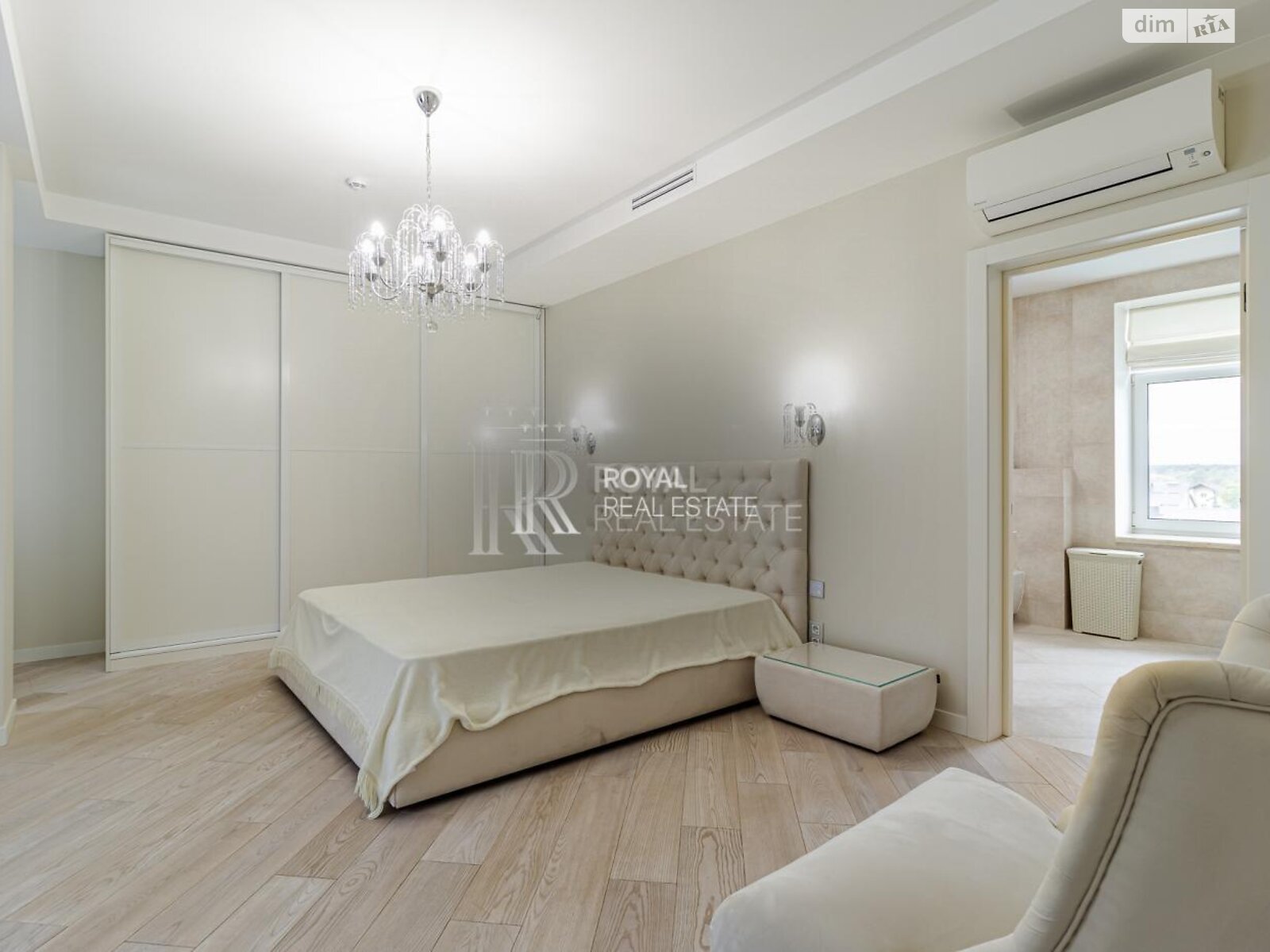 двухэтажный дом с верандой, 1000 кв. м, кирпич. Сдается помесячно в Гостомеле фото 1