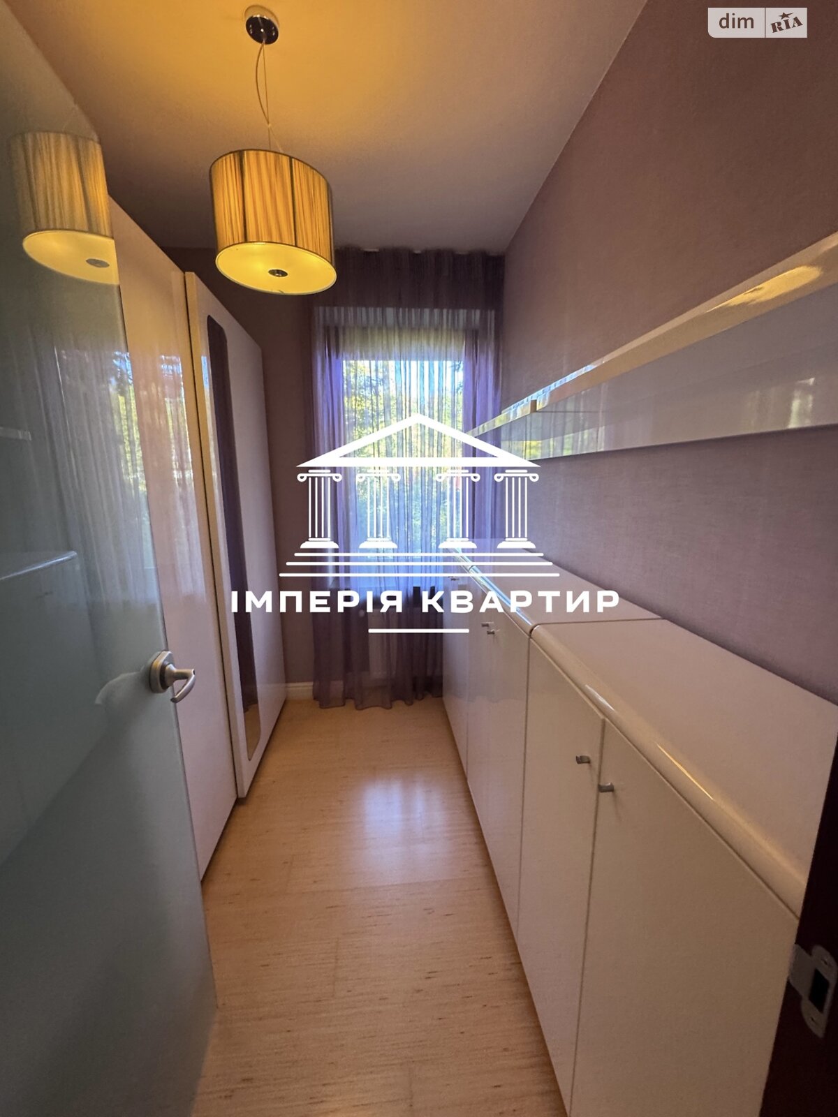 двухэтажный дом с гаражом, 300 кв. м, кирпич. Сдается помесячно в Харькове фото 1 двухэтажный дом с гаражом, 300 кв. м, кирпич. Сдается помесячно в Харькове фото 1