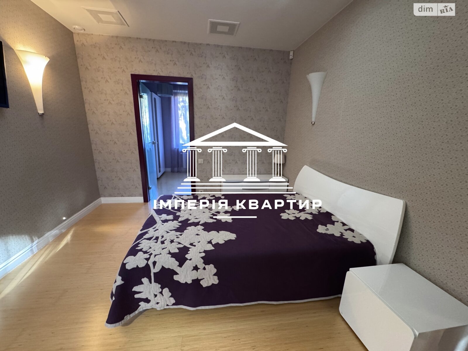 двухэтажный дом с гаражом, 300 кв. м, кирпич. Сдается помесячно в Харькове фото 1 двухэтажный дом с гаражом, 300 кв. м, кирпич. Сдается помесячно в Харькове фото 1