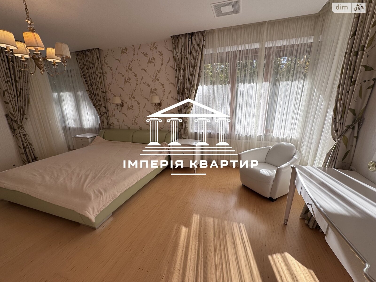 двухэтажный дом с гаражом, 300 кв. м, кирпич. Сдается помесячно в Харькове фото 1 двухэтажный дом с гаражом, 300 кв. м, кирпич. Сдается помесячно в Харькове фото 1