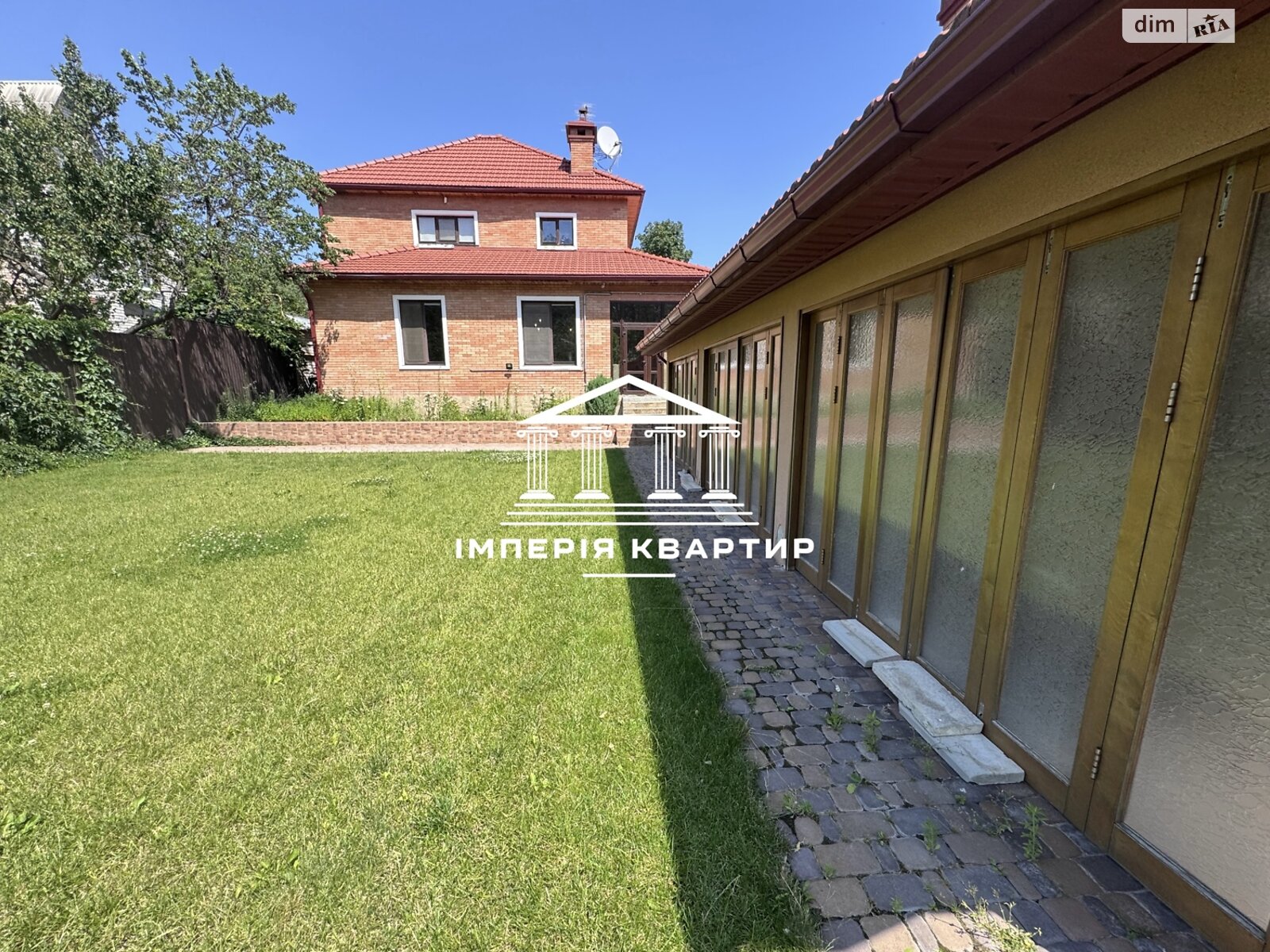 двоповерховий будинок з верандою, 300 кв. м, цегла. Здається помісячно в Харкові, в районі Холодногірський фото 1 двопроверховий будинок з верандою, 300 кв. м, цегла. Здається помісячно в Харкові, в районі Холодногірський фото 1