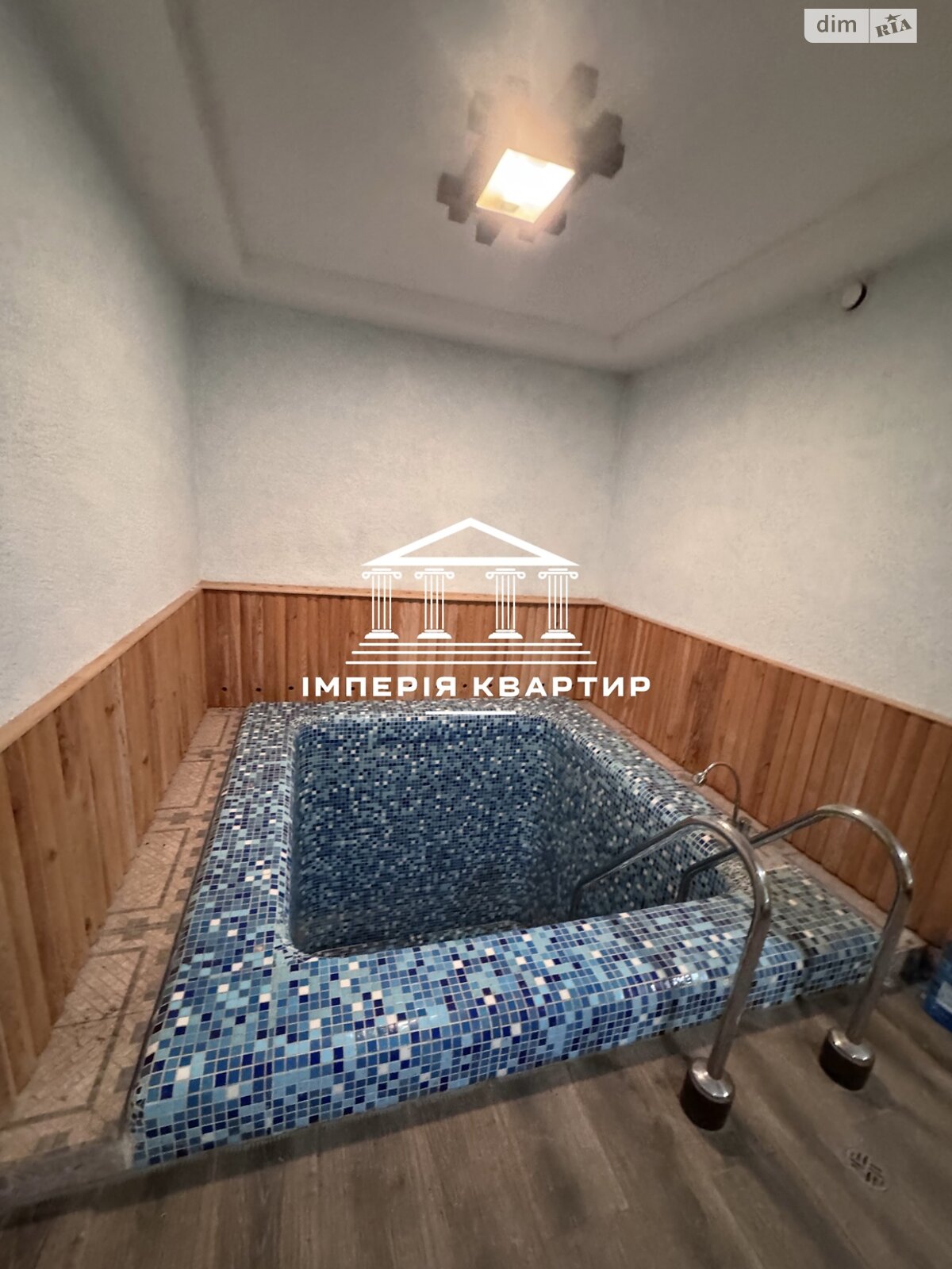 двоповерховий будинок з верандою, 300 кв. м, цегла. Здається помісячно в Харкові, в районі Холодногірський фото 1 двопроверховий будинок з верандою, 300 кв. м, цегла. Здається помісячно в Харкові, в районі Холодногірський фото 1