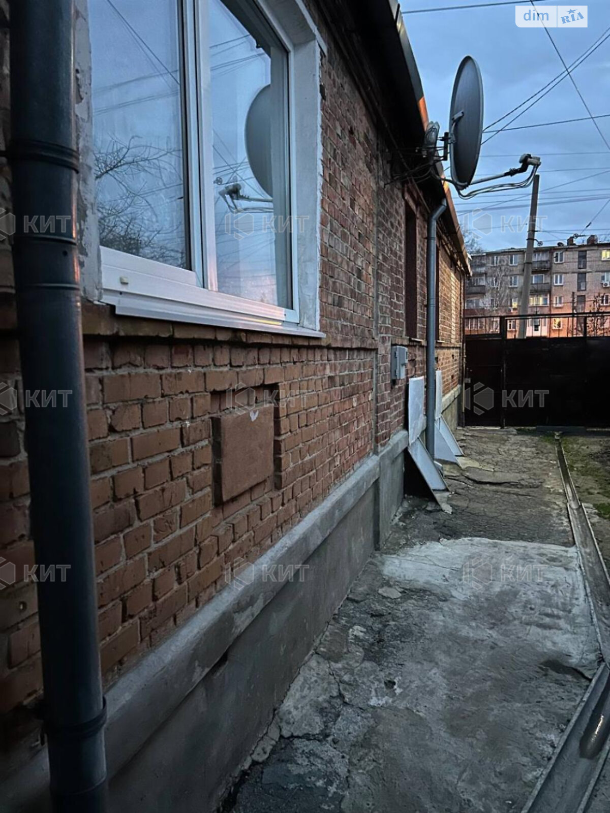 однопроверховий будинок, 70 кв. м, кирпич. Здається помісячно в Харкові, в районі Журавлiвка фото 1