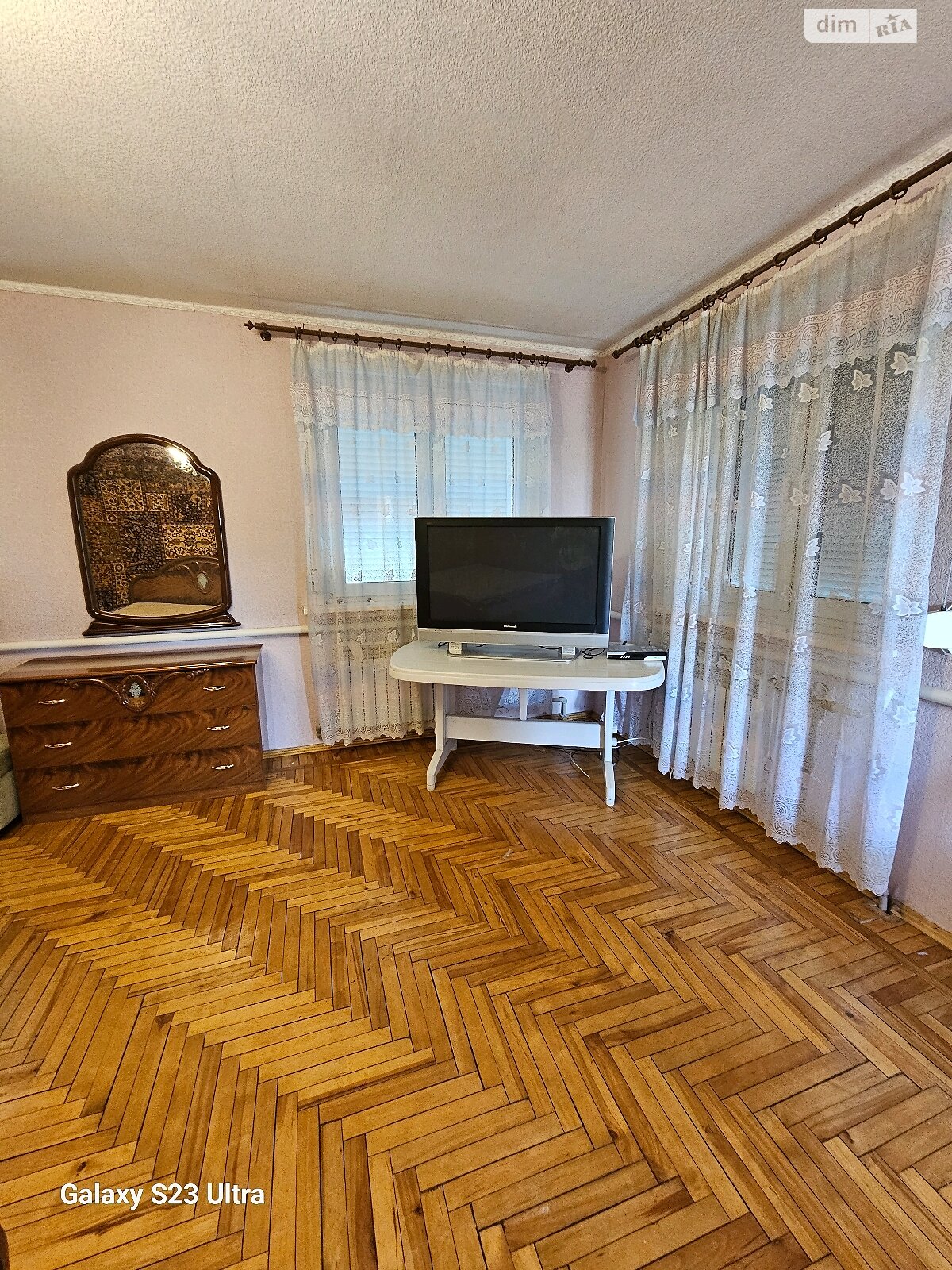 двухэтажный дом, 200 кв. м, кирпич. Сдается помесячно в Харькове, в районе Ново-Западный фото 1 двухэтажный дом, 200 кв. м, кирпич. Сдается помесячно в Харькове, в районе Ново-Западный фото 1
