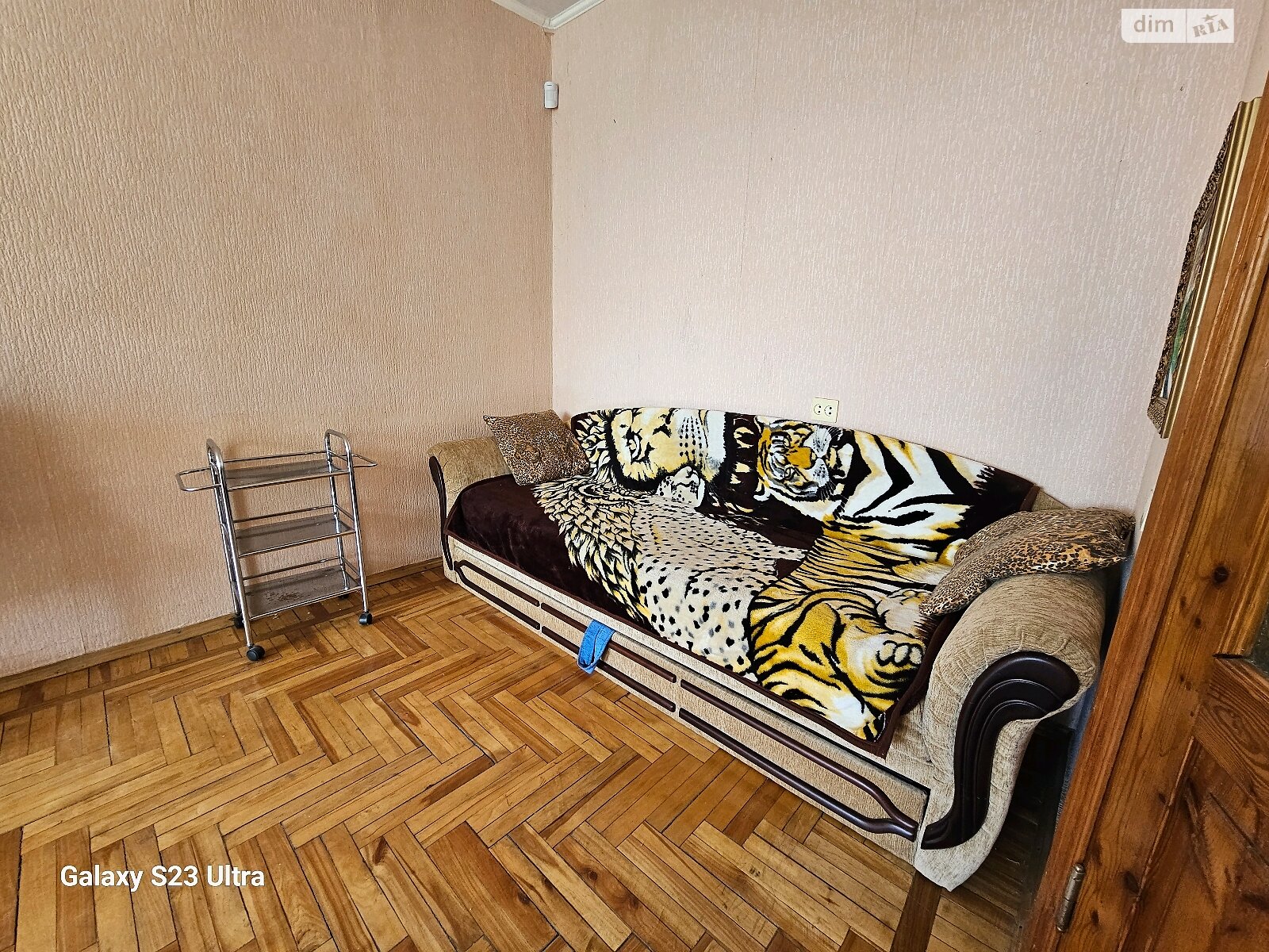 двухэтажный дом, 200 кв. м, кирпич. Сдается помесячно в Харькове, в районе Ново-Западный фото 1 двухэтажный дом, 200 кв. м, кирпич. Сдается помесячно в Харькове, в районе Ново-Западный фото 1