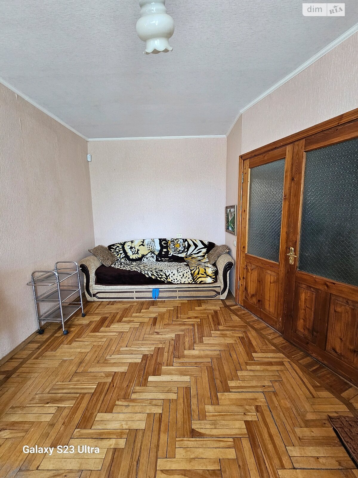 двухэтажный дом, 200 кв. м, кирпич. Сдается помесячно в Харькове, в районе Ново-Западный фото 1 двухэтажный дом, 200 кв. м, кирпич. Сдается помесячно в Харькове, в районе Ново-Западный фото 1