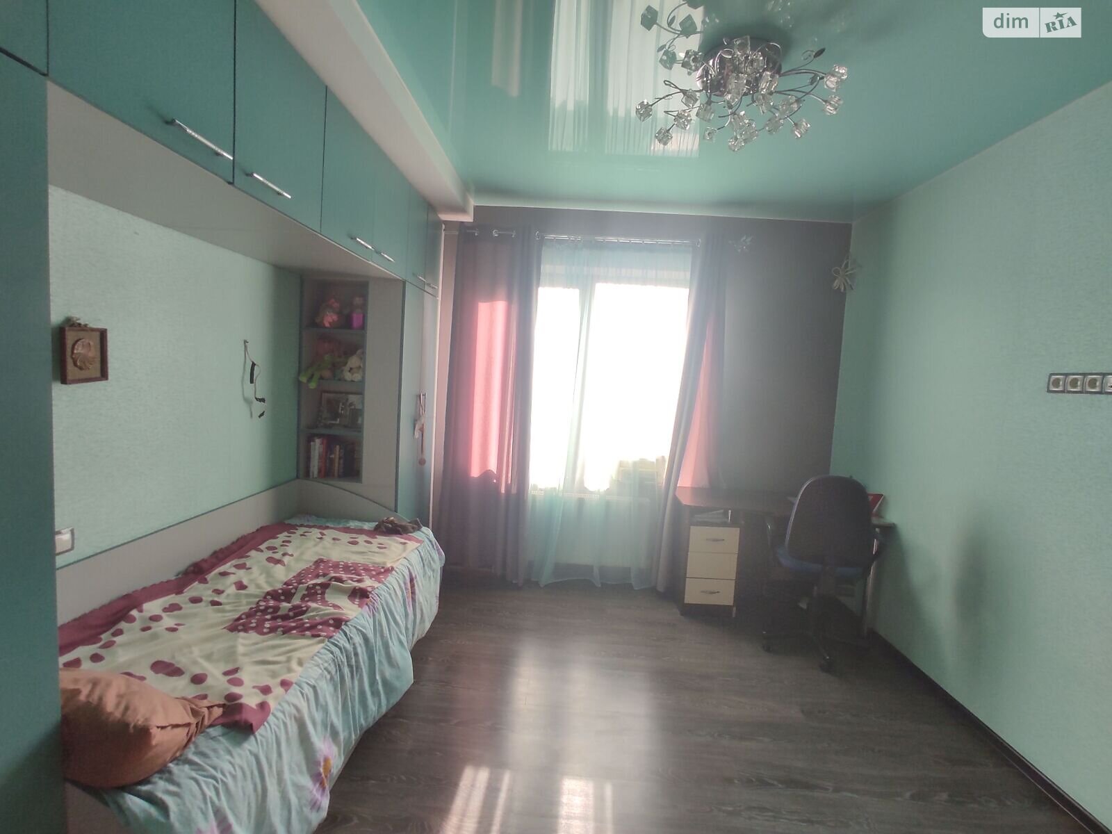 двоповерховий будинок з гаражем, 239.1 кв. м, цегла. Здається помісячно в Харкові, в районі Роганський фото 1 двопроверховий будинок з гаражем, 239.1 кв. м, цегла. Здається помісячно в Харкові, в районі Роганський фото 1