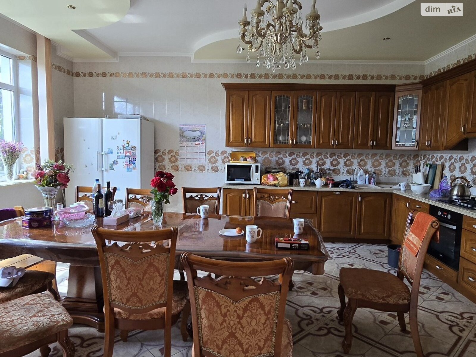 двухэтажный дом с гаражом, 341 кв. м, кирпич. Сдается помесячно в Харькове, в районе Салтовка фото 1 двухэтажный дом с гаражом, 341 кв. м, кирпич. Сдается помесячно в Харькове, в районе Салтовка фото 1