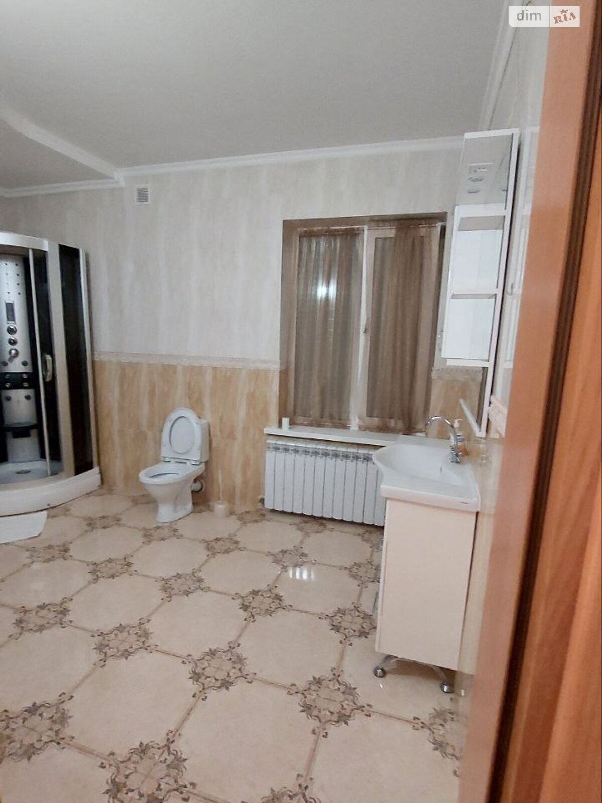 двухэтажный дом, 160 кв. м, кирпич. Сдается помесячно в Хмельницком, в районе Автовокзал №1 фото 1 двухэтажный дом, 160 кв. м, кирпич. Сдается помесячно в Хмельницком, в районе Автовокзал №1 фото 1