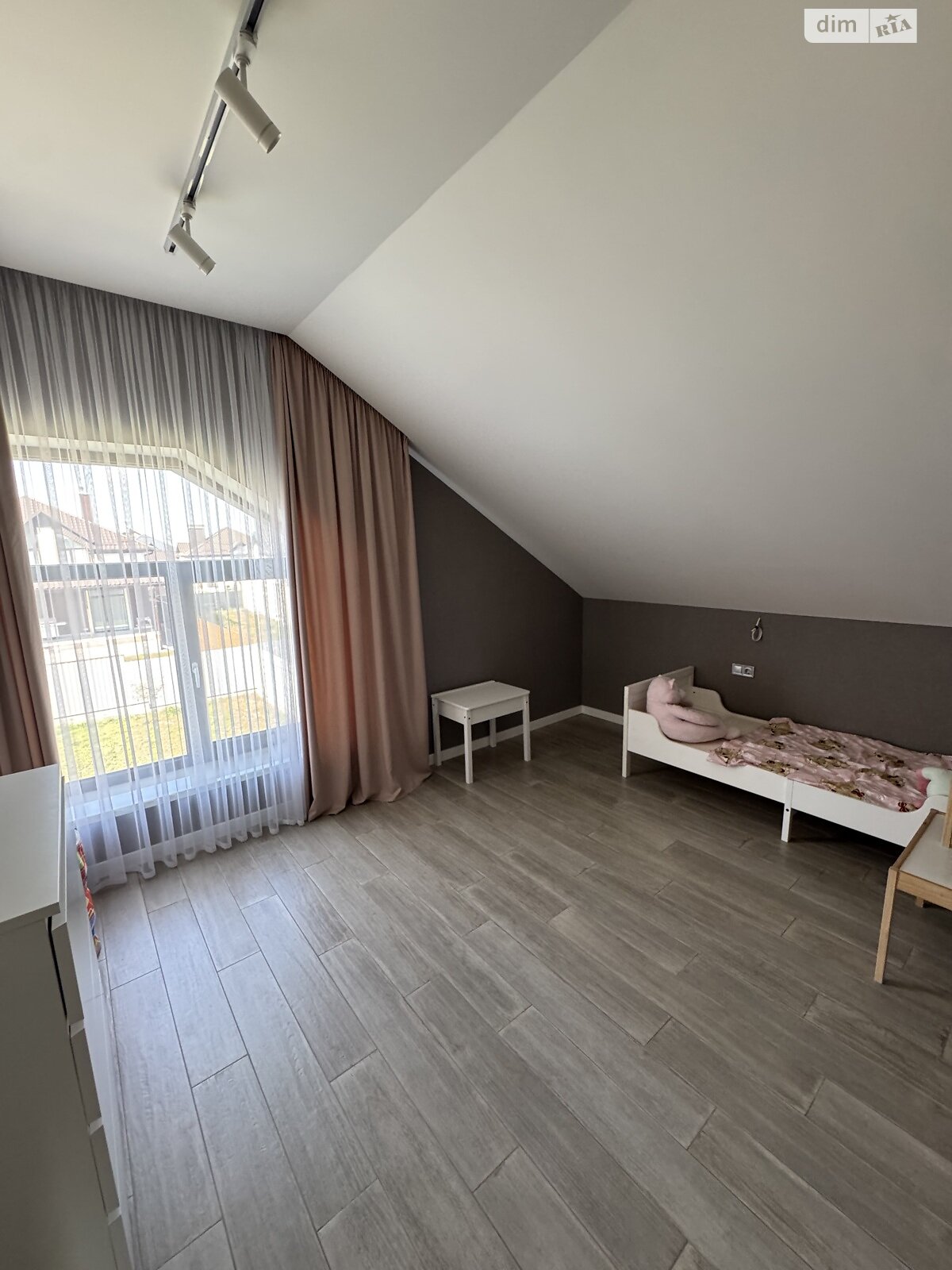 двопроверховий будинок з верандою, 205 кв. м, цегла. Здається помісячно в Хмельницькому, в районі Гречани фото 1