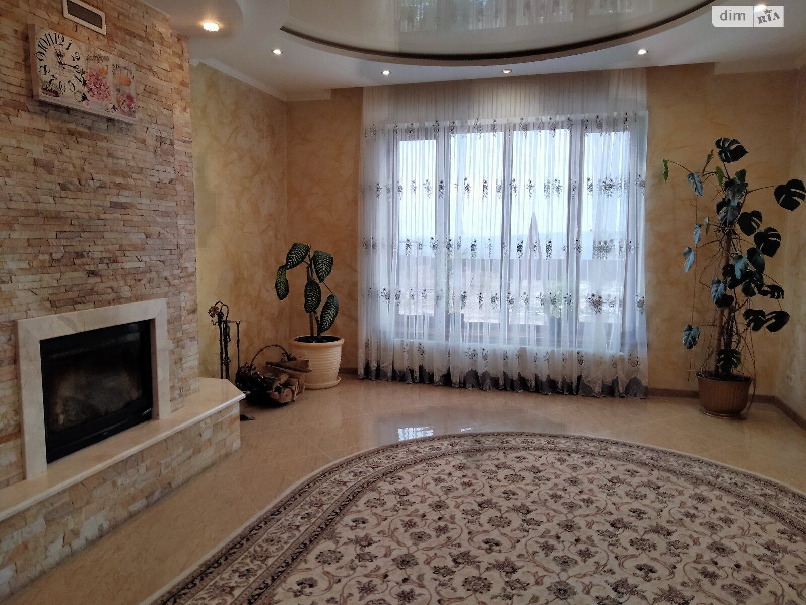 двопроверховий будинок, 320 кв. м, кирпич. Здається помісячно в Хмельницькому, в районі Гречани фото 1