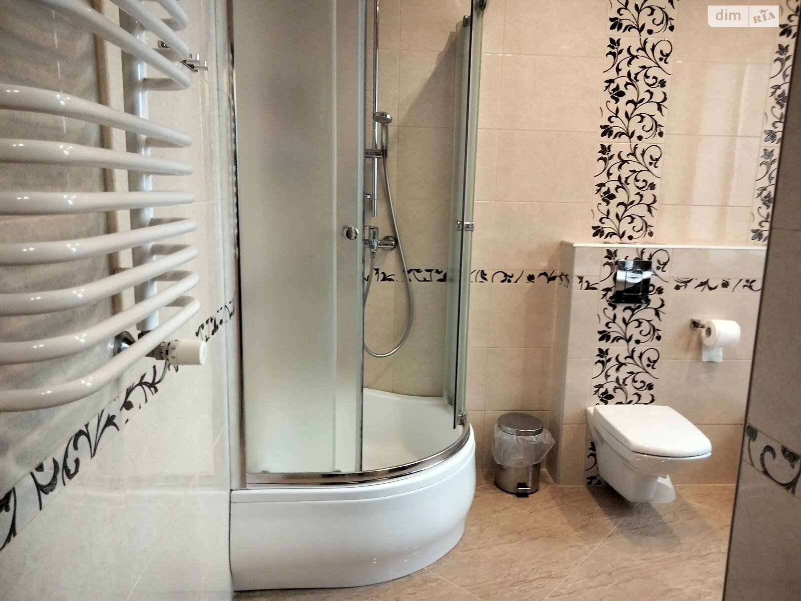 двопроверховий будинок, 320 кв. м, кирпич. Здається помісячно в Хмельницькому, в районі Гречани фото 1