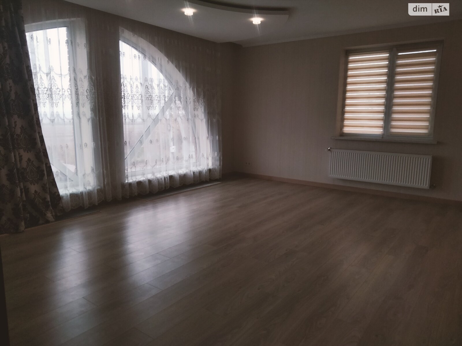 двопроверховий будинок, 320 кв. м, кирпич. Здається помісячно в Хмельницькому, в районі Гречани фото 1