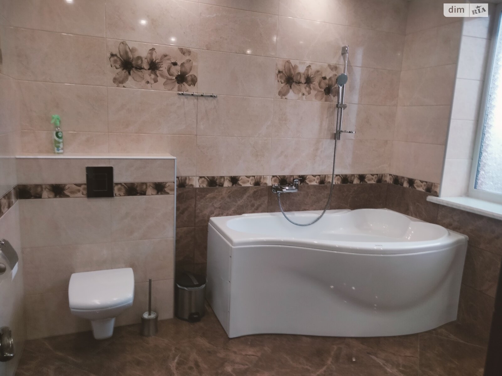 двопроверховий будинок, 320 кв. м, кирпич. Здається помісячно в Хмельницькому, в районі Гречани фото 1