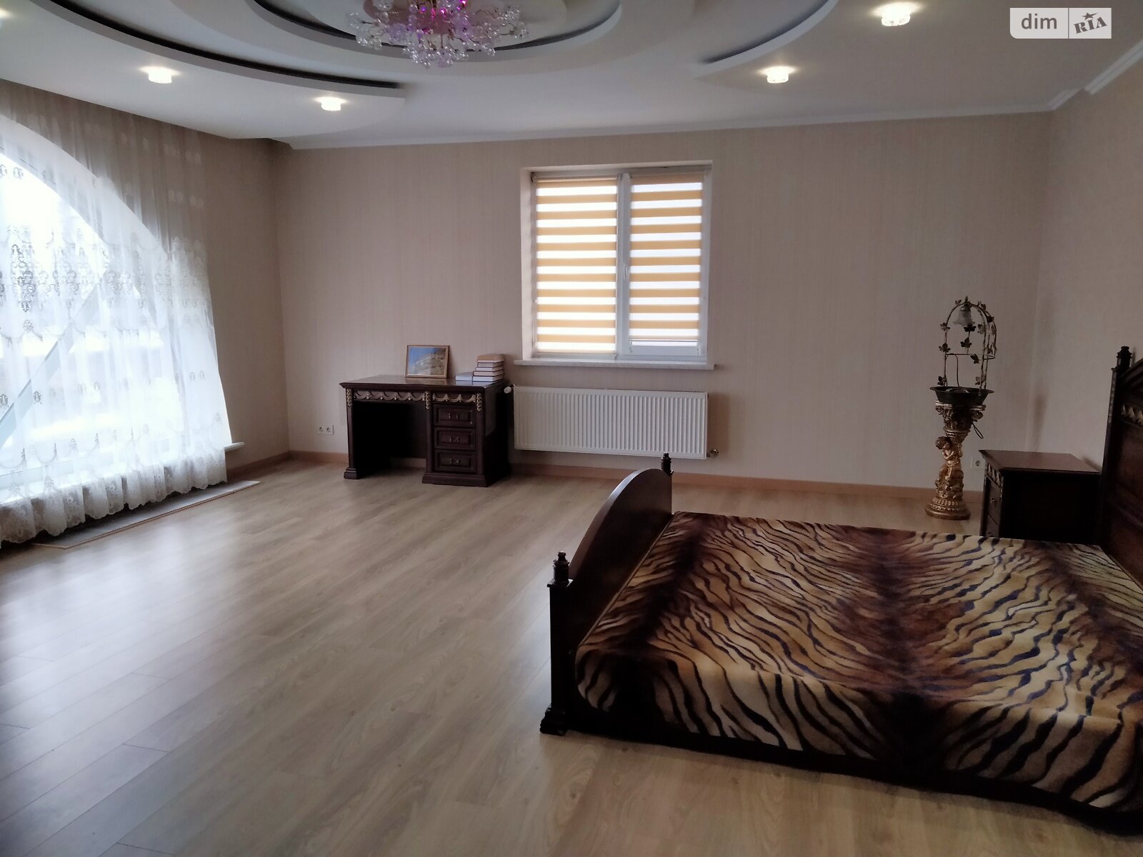 двопроверховий будинок, 320 кв. м, кирпич. Здається помісячно в Хмельницькому, в районі Гречани фото 1