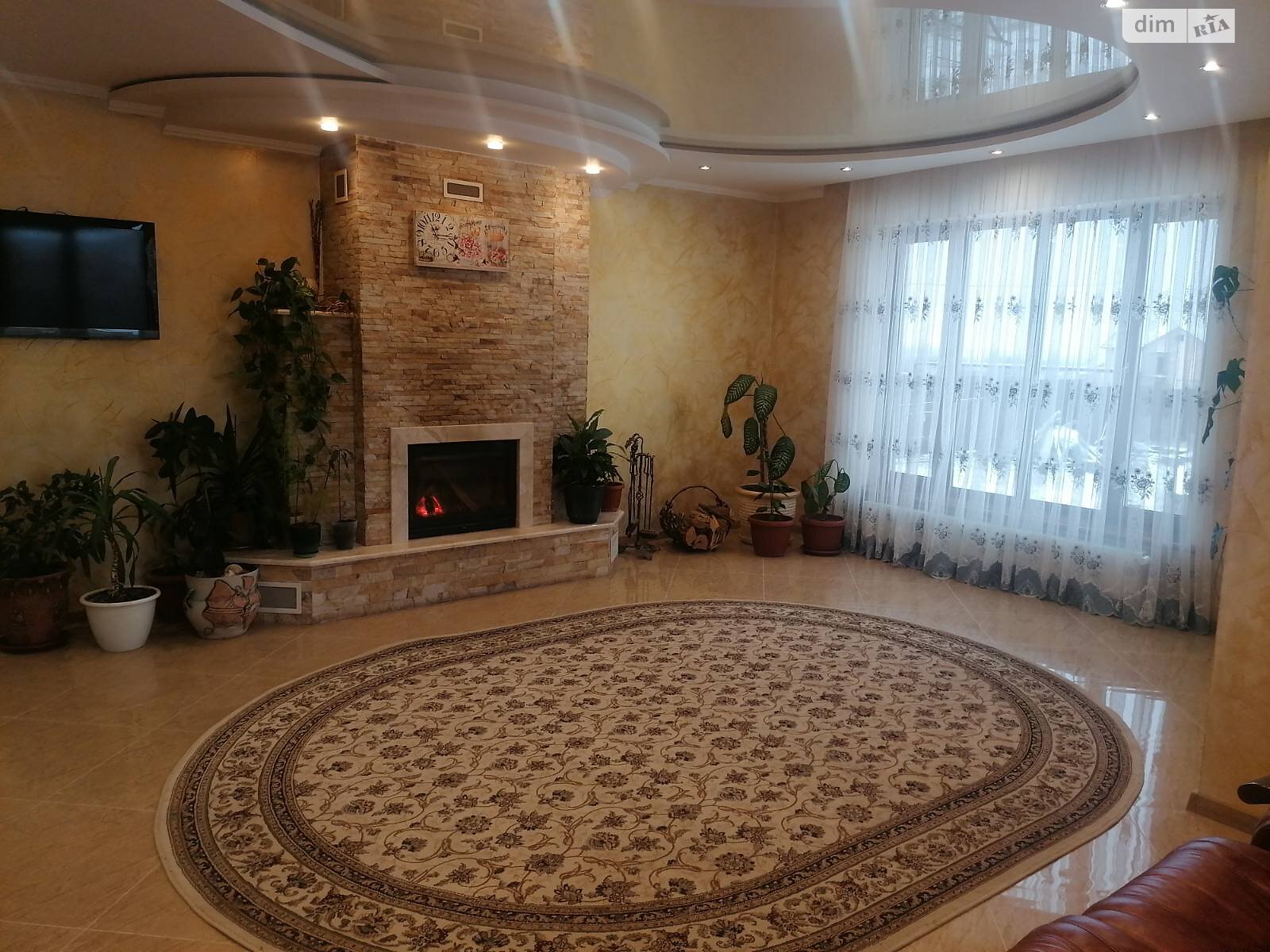 двопроверховий будинок, 320 кв. м, кирпич. Здається помісячно в Хмельницькому, в районі Гречани фото 1