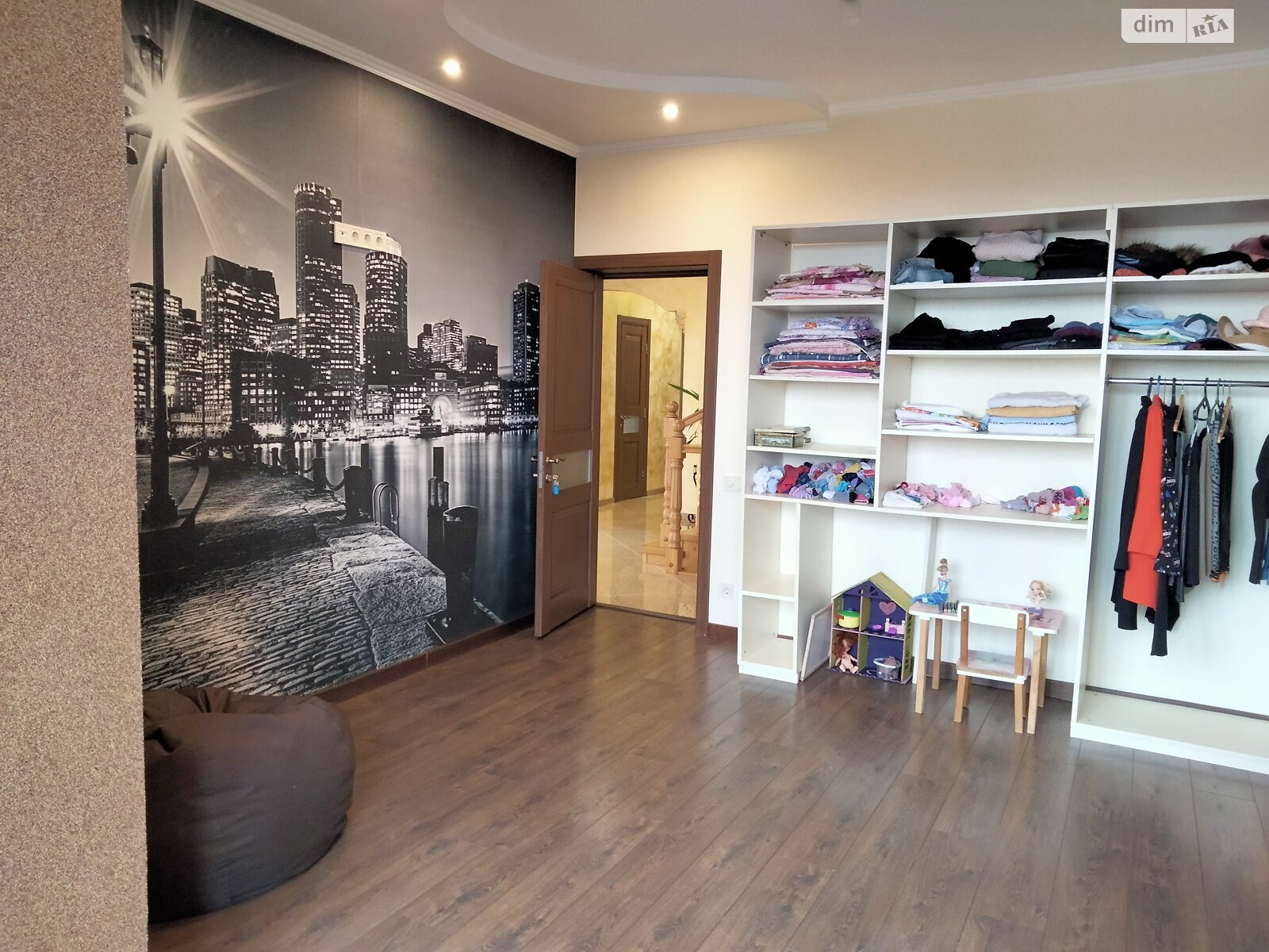 двопроверховий будинок, 320 кв. м, кирпич. Здається помісячно в Хмельницькому, в районі Гречани фото 1