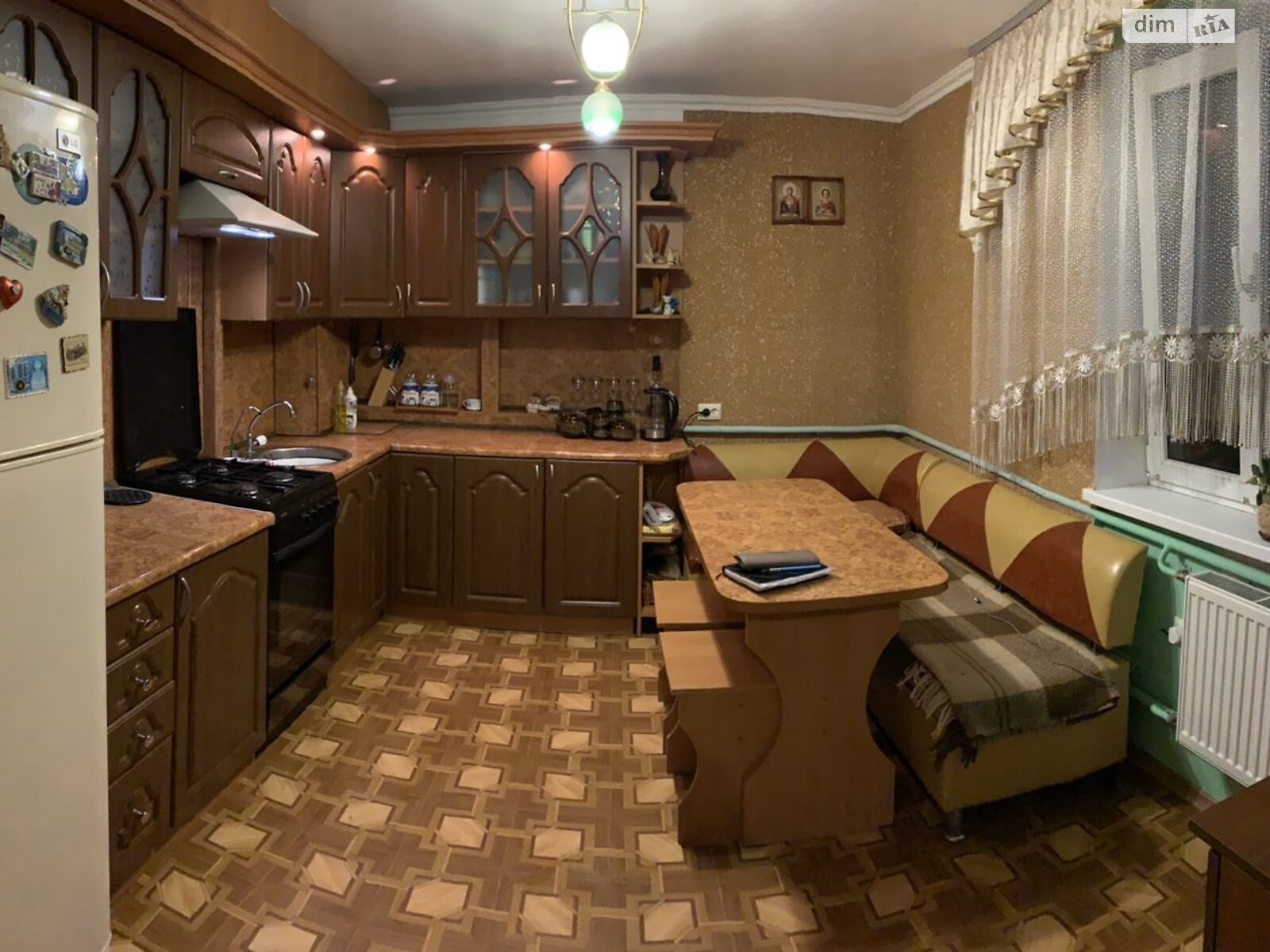 одноповерховий будинок, 118 кв. м, кирпич. Здається помісячно в Хмельницькому, в районі Лезневе фото 1 однопроверховий будинок, 118 кв. м, кирпич. Здається помісячно в Хмельницькому, в районі Лезневе фото 1