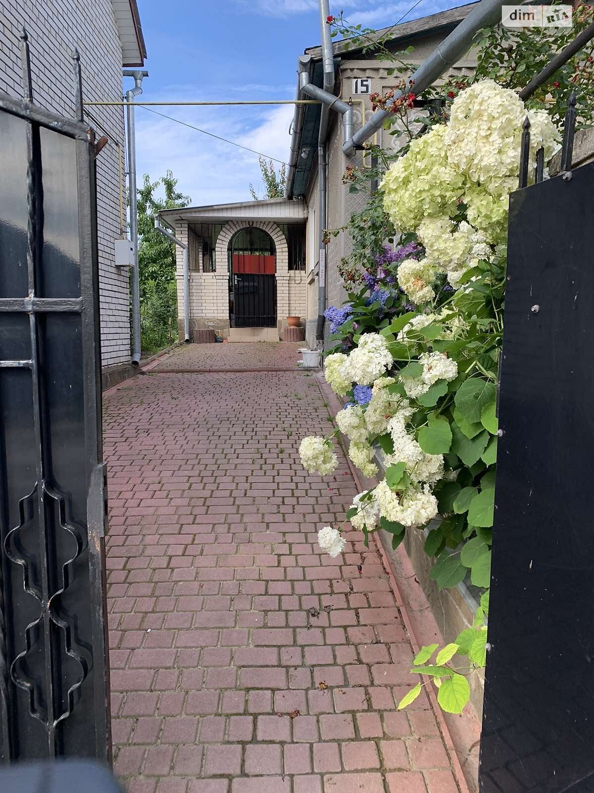 одноповерховий будинок, 118 кв. м, кирпич. Здається помісячно в Хмельницькому, в районі Лезневе фото 1 однопроверховий будинок, 118 кв. м, кирпич. Здається помісячно в Хмельницькому, в районі Лезневе фото 1