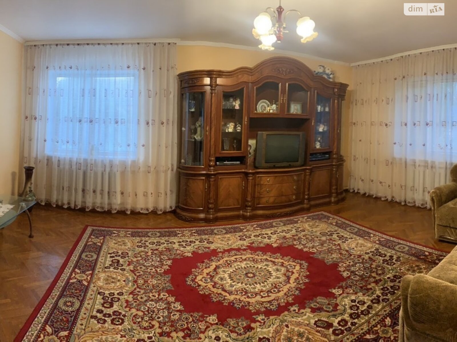 одноповерховий будинок, 118 кв. м, кирпич. Здається помісячно в Хмельницькому, в районі Лезневе фото 1 однопроверховий будинок, 118 кв. м, кирпич. Здається помісячно в Хмельницькому, в районі Лезневе фото 1