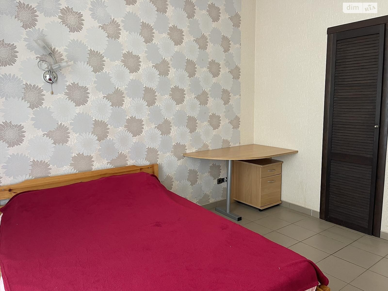 одноэтажный дом, 124 кв. м, кирпич. Сдается помесячно в Хмельницком, в районе Лезневое фото 1 одноэтажный дом, 124 кв. м, кирпич. Сдается помесячно в Хмельницком, в районе Лезневое фото 1