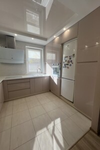 двухэтажный дом, 120 кв. м, кирпич. Сдается помесячно в Хмельницком, в районе Лезневое фото 2