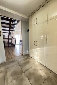 двухэтажный дом, 120 кв. м, кирпич. Сдается помесячно в Хмельницком, в районе Лезневое фото 2 двухэтажный дом, 120 кв. м, кирпич. Сдается помесячно в Хмельницком, в районе Лезневое фото 2