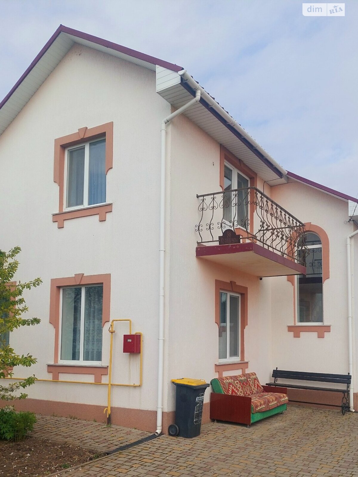 двухэтажный дом с балконом, 150 кв. м, кирпич. Сдается помесячно в Хмельницком, в районе Ружична фото 1