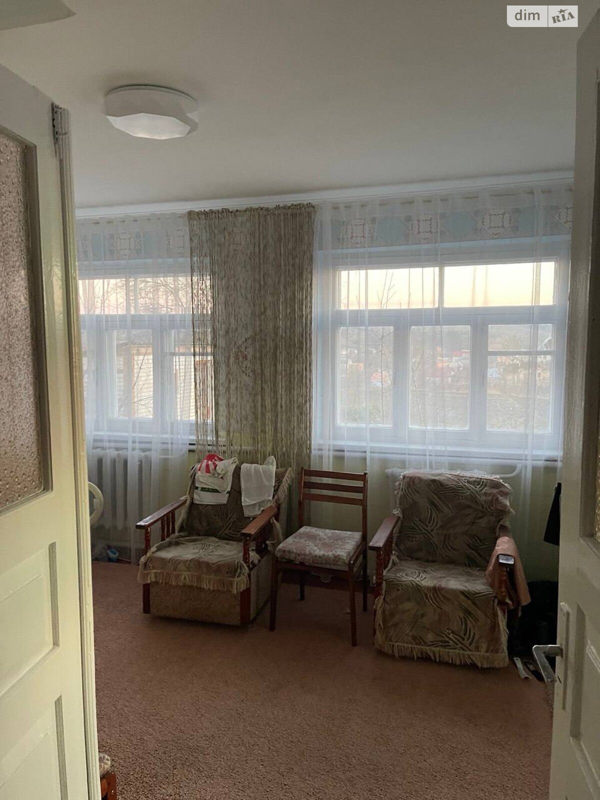 одноэтажный дом с гаражом, 110 кв. м, кирпич. Сдается помесячно в Хмельницком, в районе Ружична фото 1