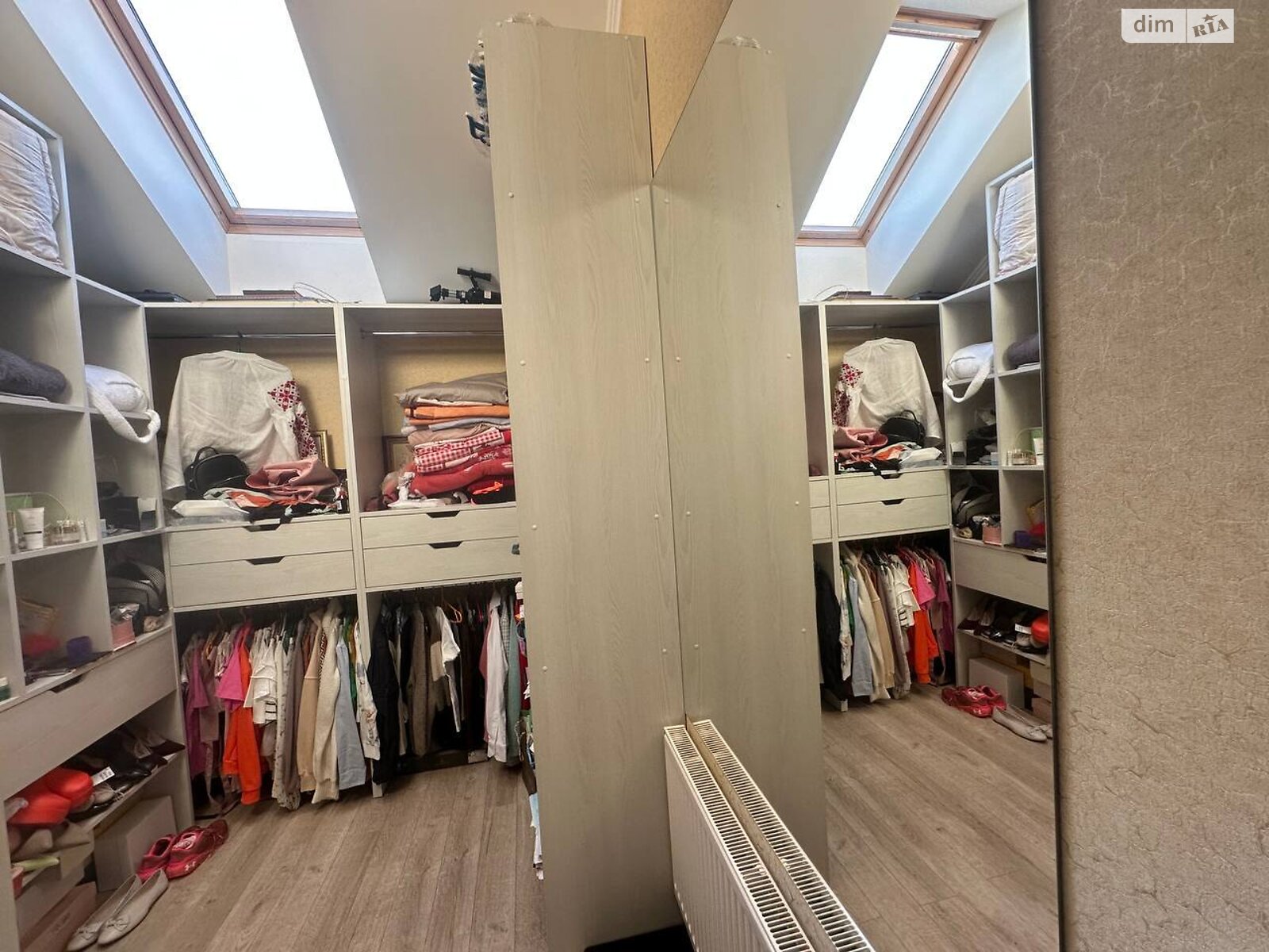 двухэтажный дом с гаражом, 291.7 кв. м, кирпич. Сдается помесячно в Хмельницком, в районе Солнечный фото 1 двухэтажный дом с гаражом, 291.7 кв. м, кирпич. Сдается помесячно в Хмельницком, в районе Солнечный фото 1