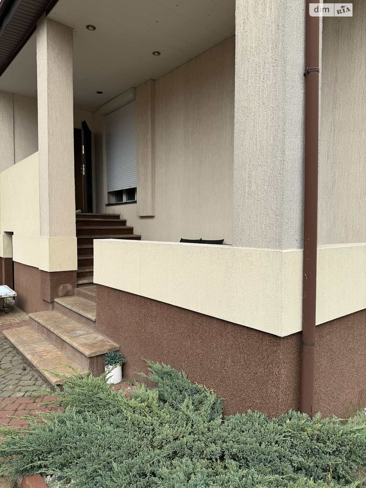 двоповерховий будинок з балконом, 260 кв. м, кирпич. Здається помісячно в Хмельницькому, в районі Старий аеродром фото 1 двопроверховий будинок з балконом, 260 кв. м, кирпич. Здається помісячно в Хмельницькому, в районі Старий аеродром фото 1