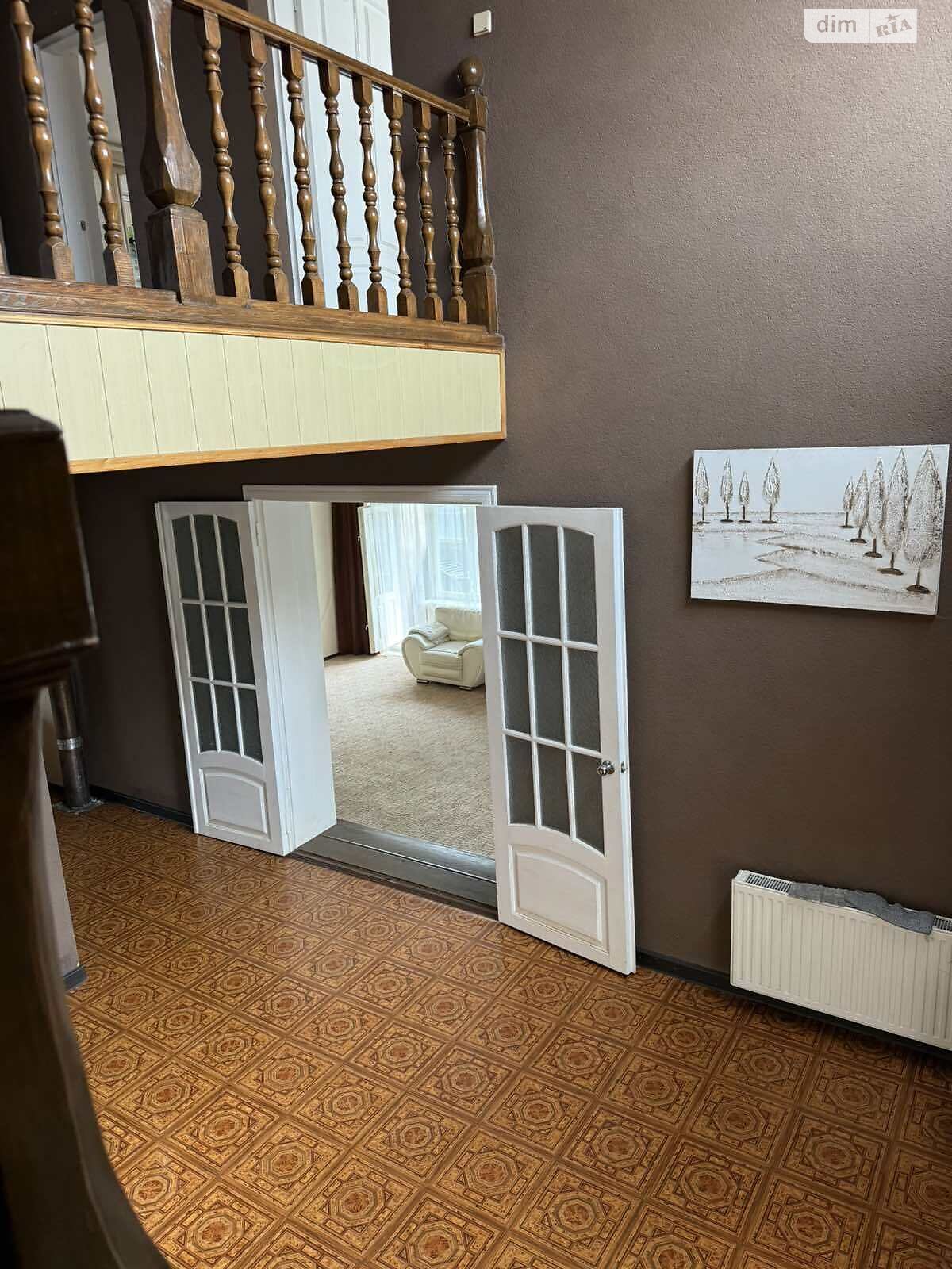 двоповерховий будинок з балконом, 260 кв. м, кирпич. Здається помісячно в Хмельницькому, в районі Старий аеродром фото 1 двопроверховий будинок з балконом, 260 кв. м, кирпич. Здається помісячно в Хмельницькому, в районі Старий аеродром фото 1